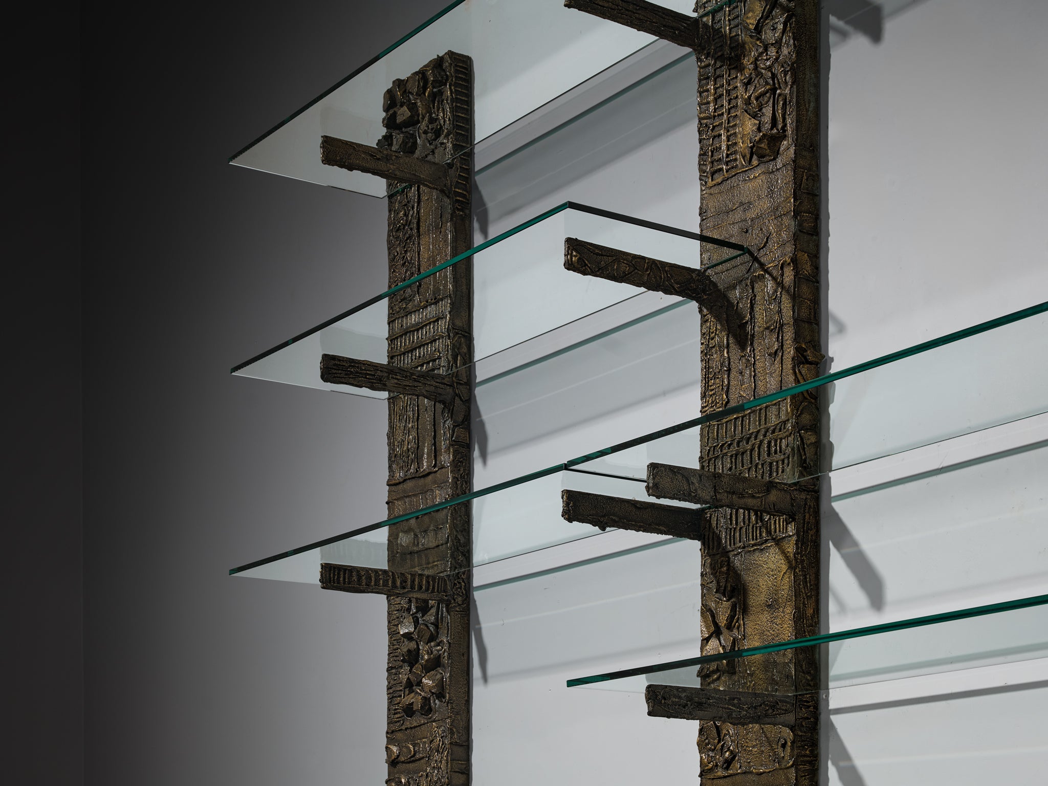 Paul Evans for Directional 'PE 68' Wall Unit in Bronzed Resin and Glass Case pieces and storage cabinets Morentz