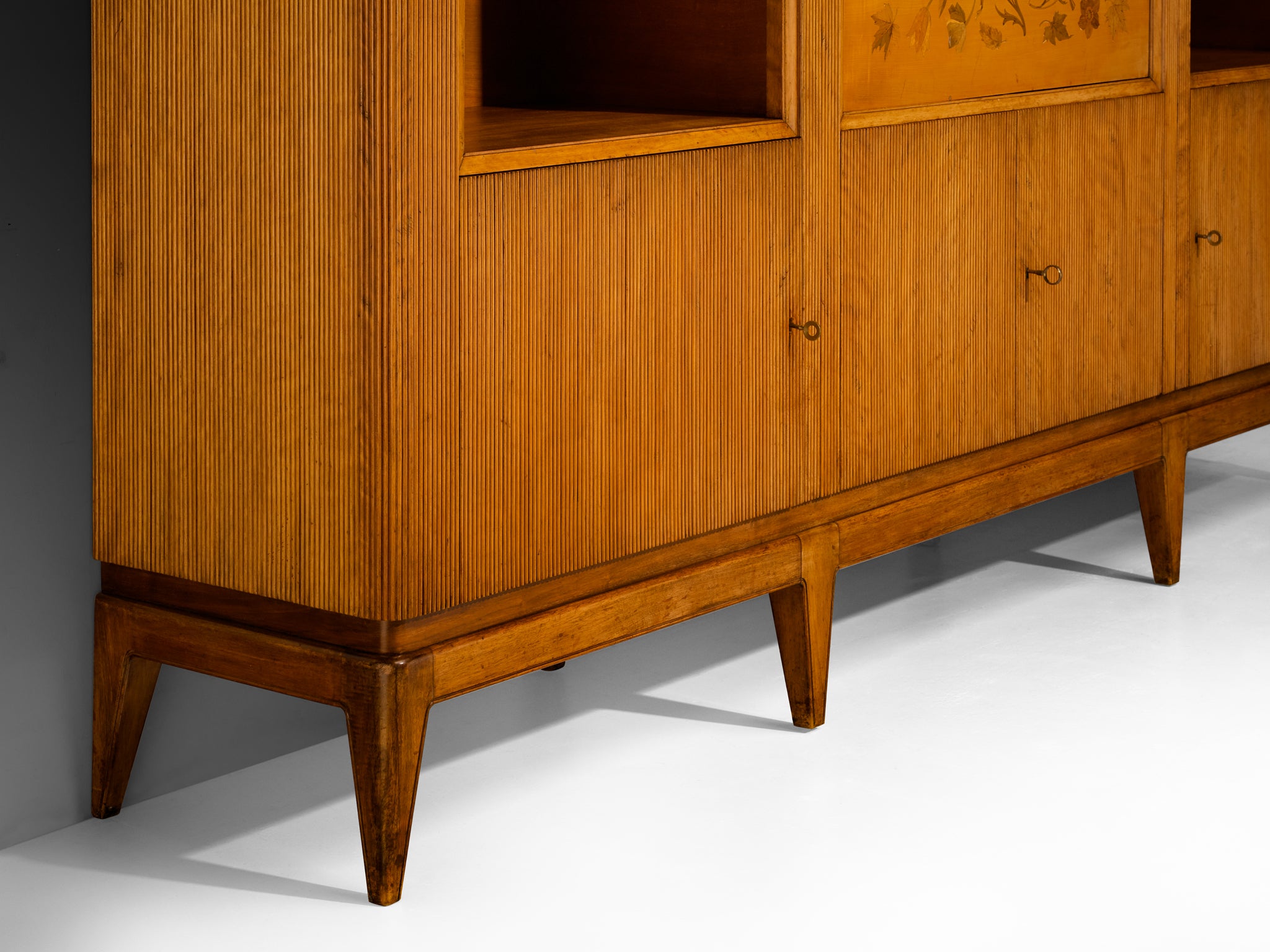 1950s Italian Mid-Century Modern Sideboard with Grissinato Carvings case pieces and storage cabinets Morentz