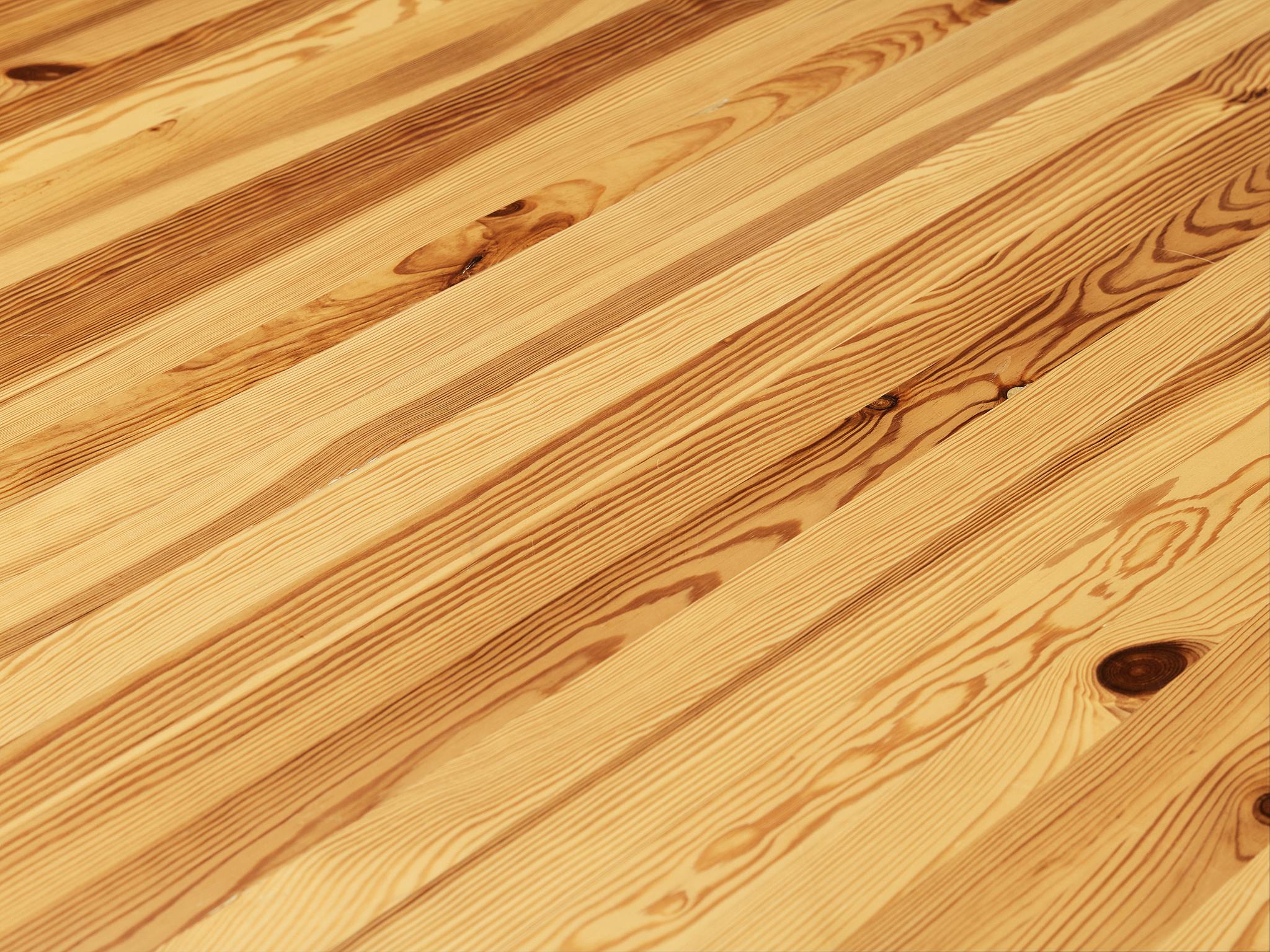 Post-Modern Round Dining Table with Solid Pine Top tables Morentz