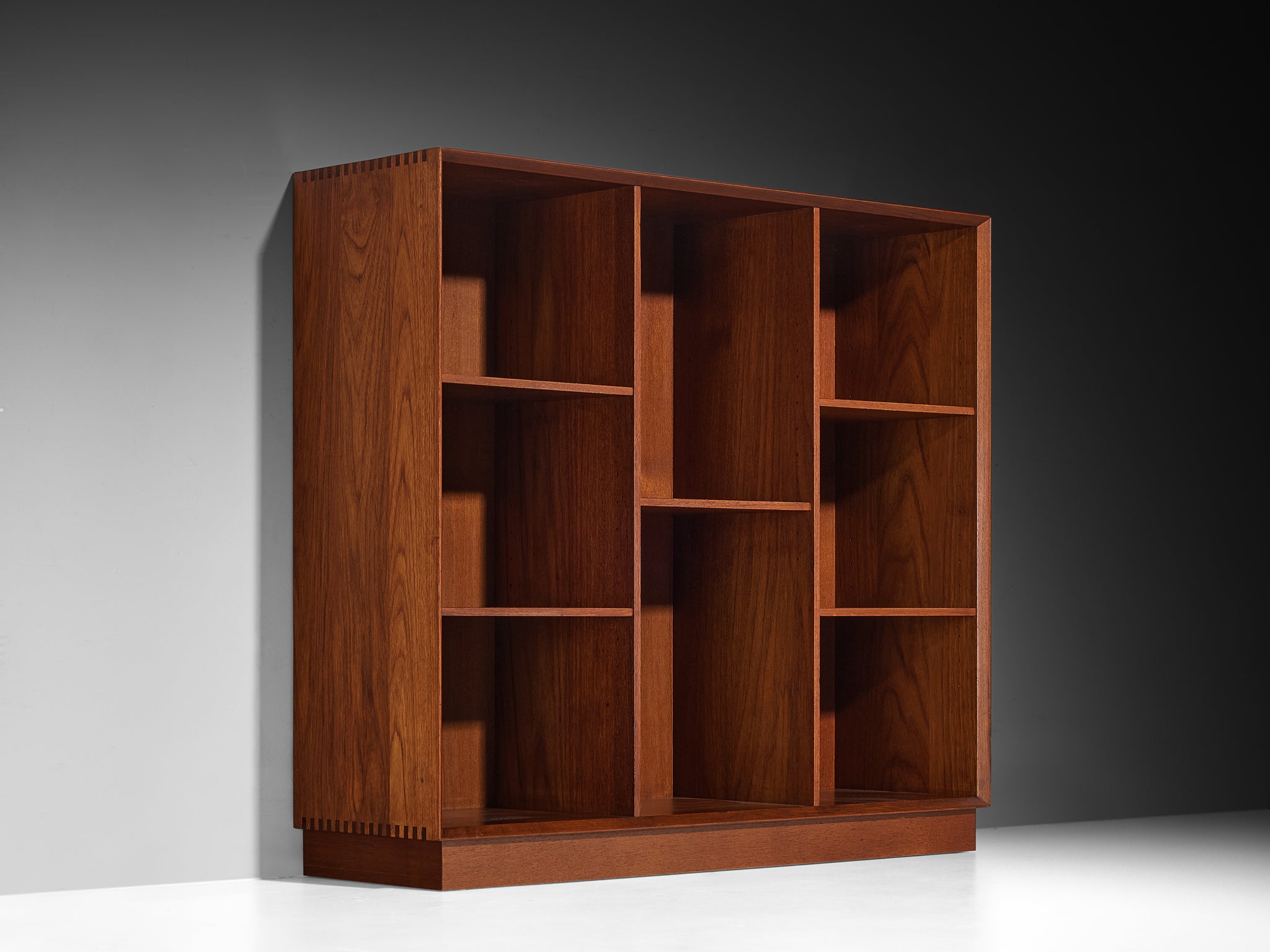 Hvidt & Mølgaard Nielsen for Søborg Møbelfabrik Bookcase Cabinet in Teak Case pieces and storage cabinets Morentz