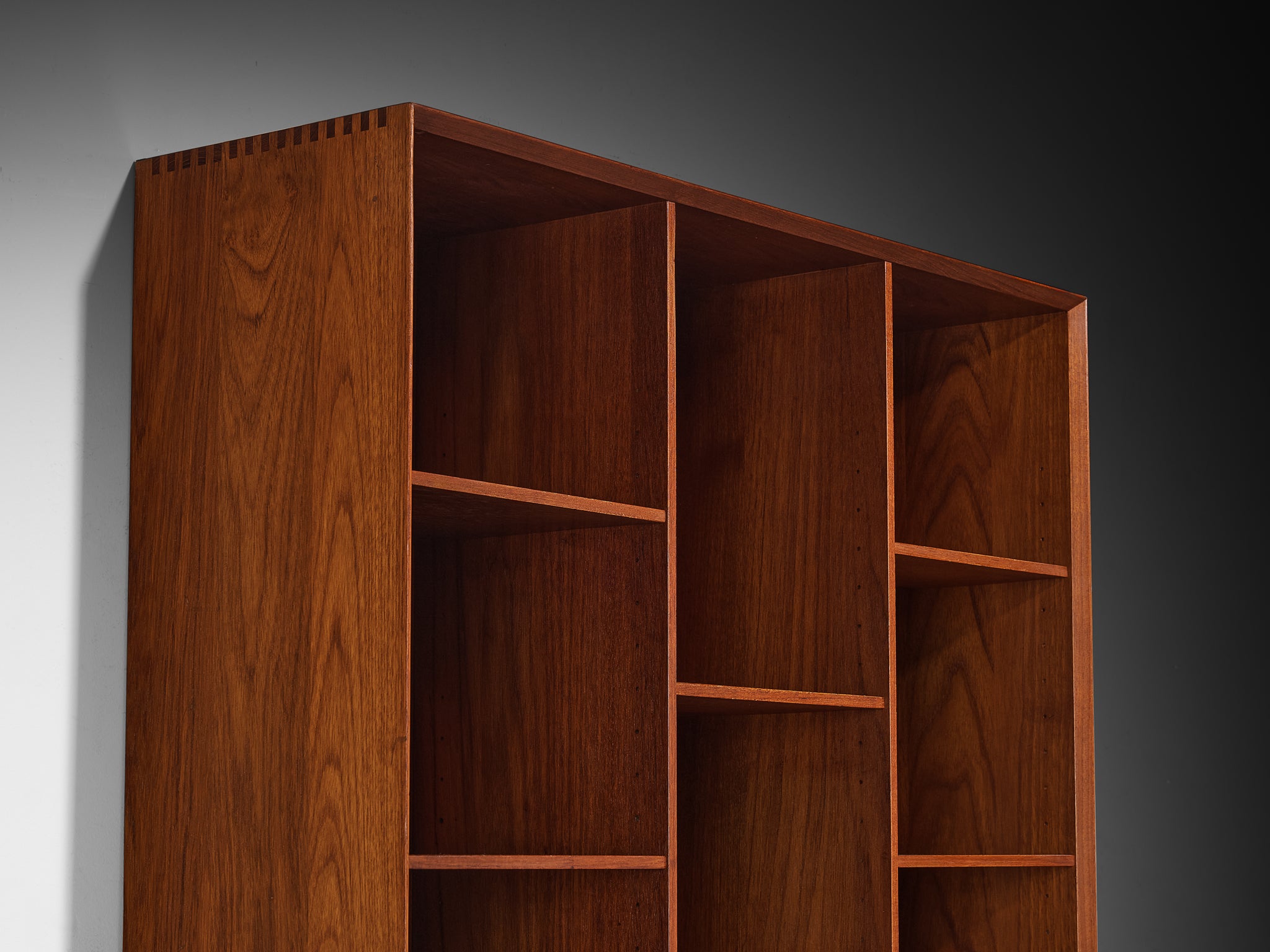 Hvidt & Mølgaard Nielsen for Søborg Møbelfabrik Bookcase Cabinet in Teak Case pieces and storage cabinets Morentz