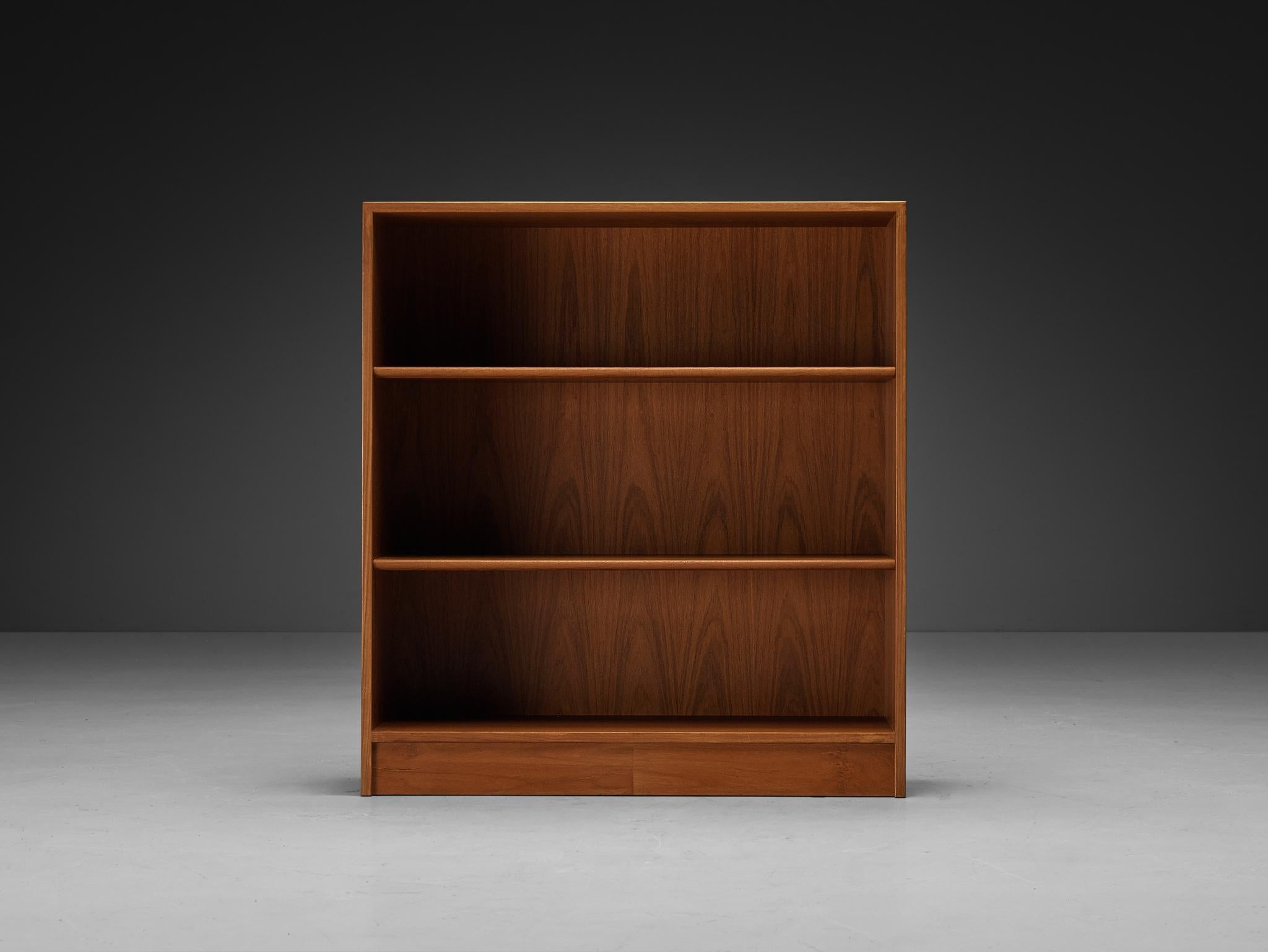 Hans Wegner for RY Møbler Open Cabinet with Shelves 'RY100' in Teak case pieces and storage cabinets Morentz