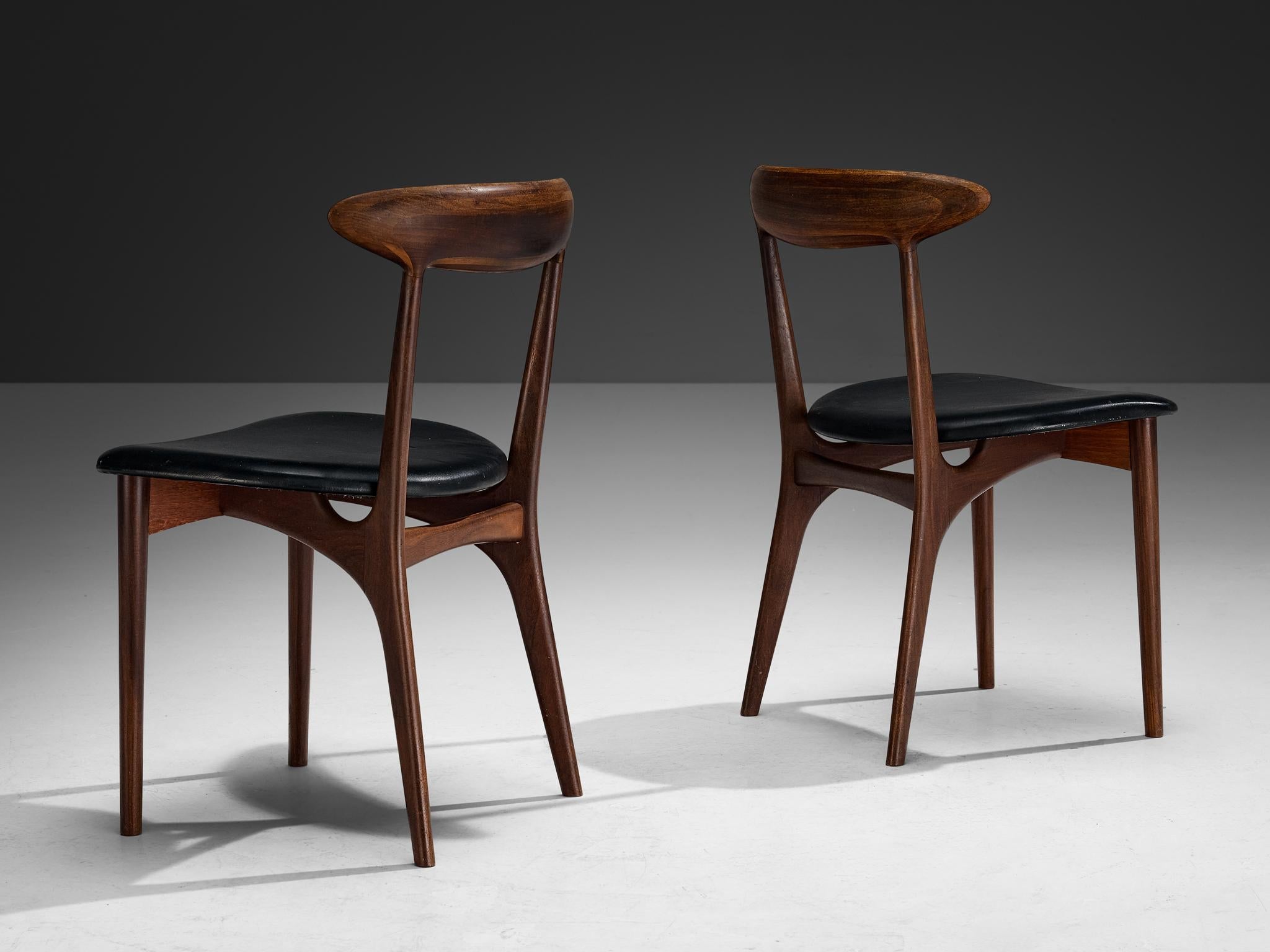 Kurt Østervig Set of Six Dining Chairs in Wood and Leatherette seating Morentz