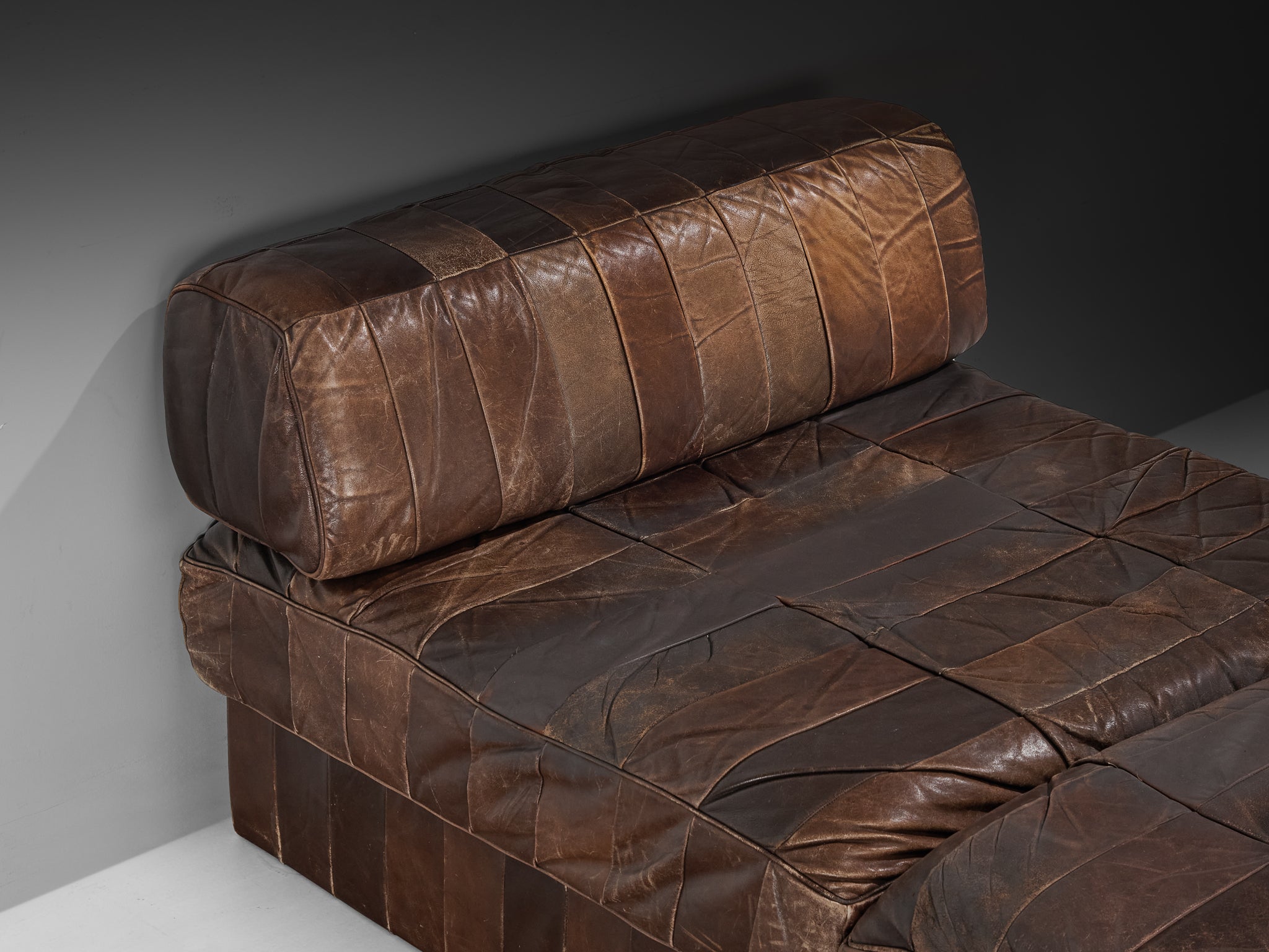 De Sede Large Daybed or Lounge Set in Patinated Brown Leather Seating Morentz
