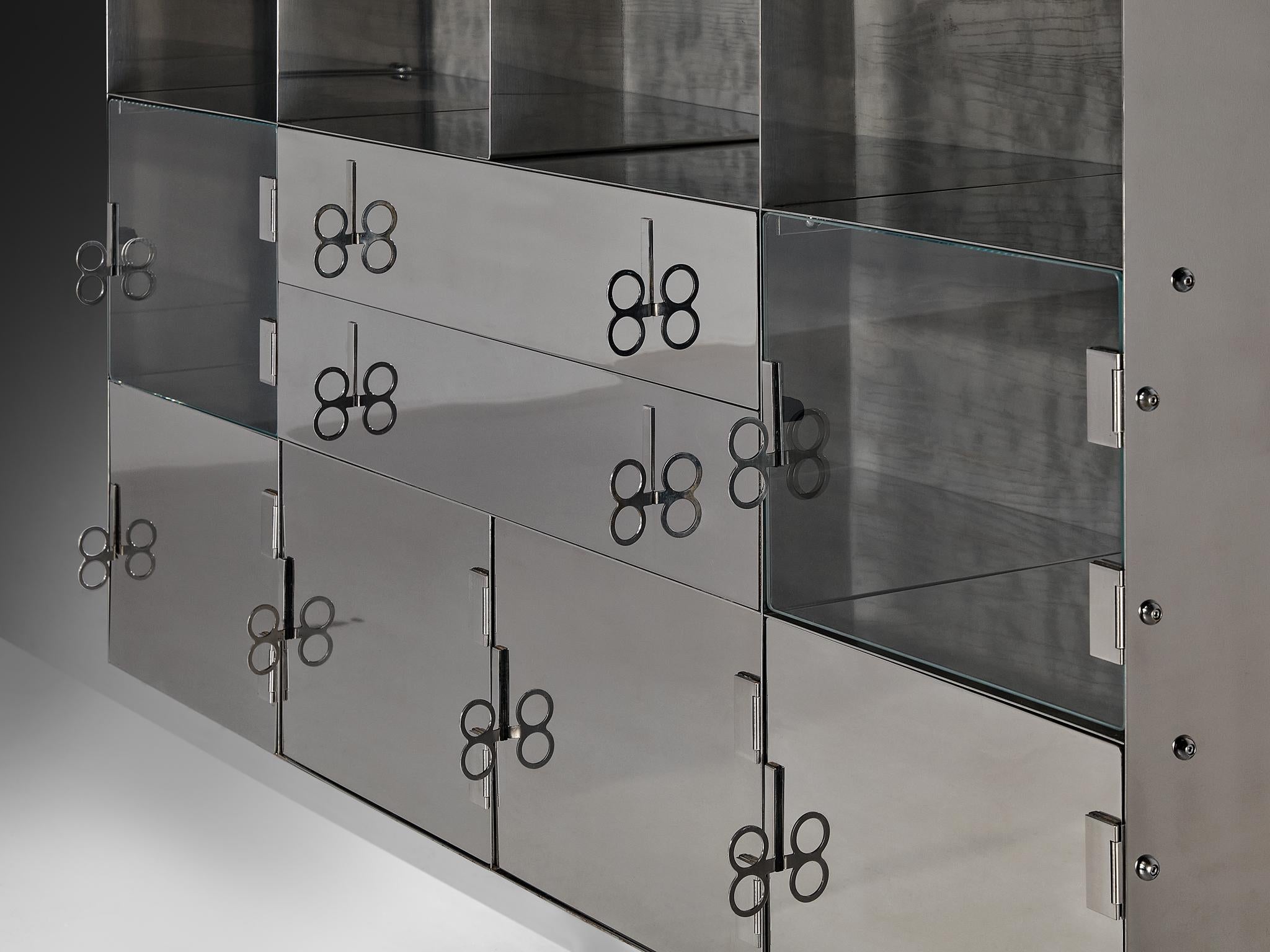 Vittorio Introini for Saporiti Mirrored Sideboard Polished Aluminum Glass case pieces and storage cabinets Morentz