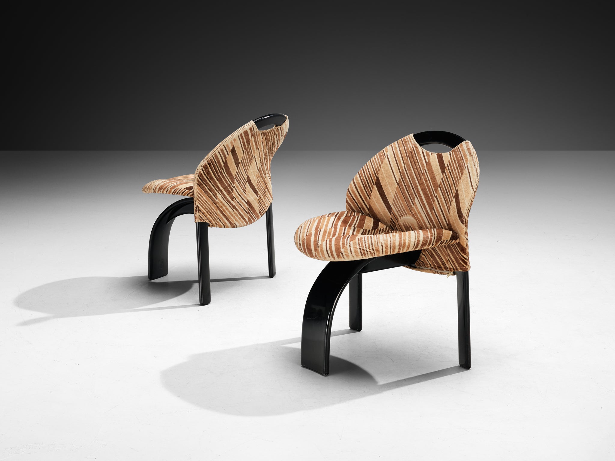 Giovanni Offredi for Saporiti Set of Four 'Sail' Dining Chairs in Velvet Seating Morentz