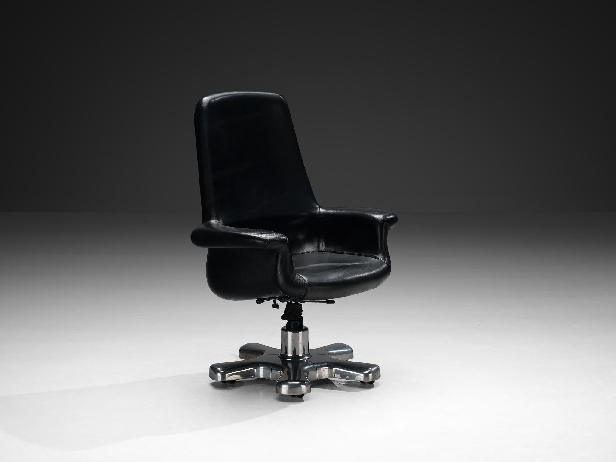 Angelo Mangiarotti for Skipper 'Executive 80' Office Chair in Black Leather seating Morentz