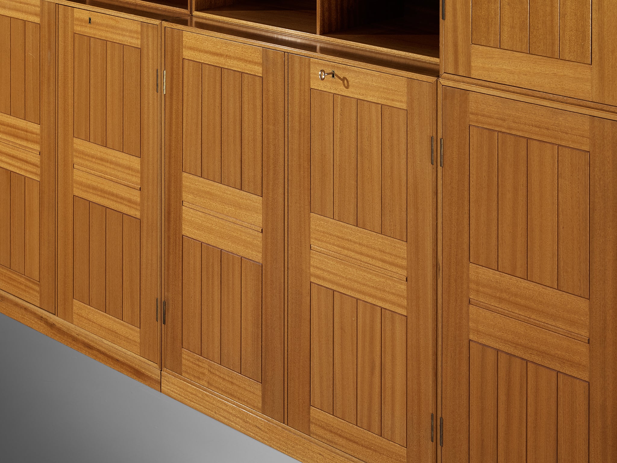 Mogens Koch for Rud Radmussen Modular Bookcase in Mahogany Case pieces and storage cabinets Morentz