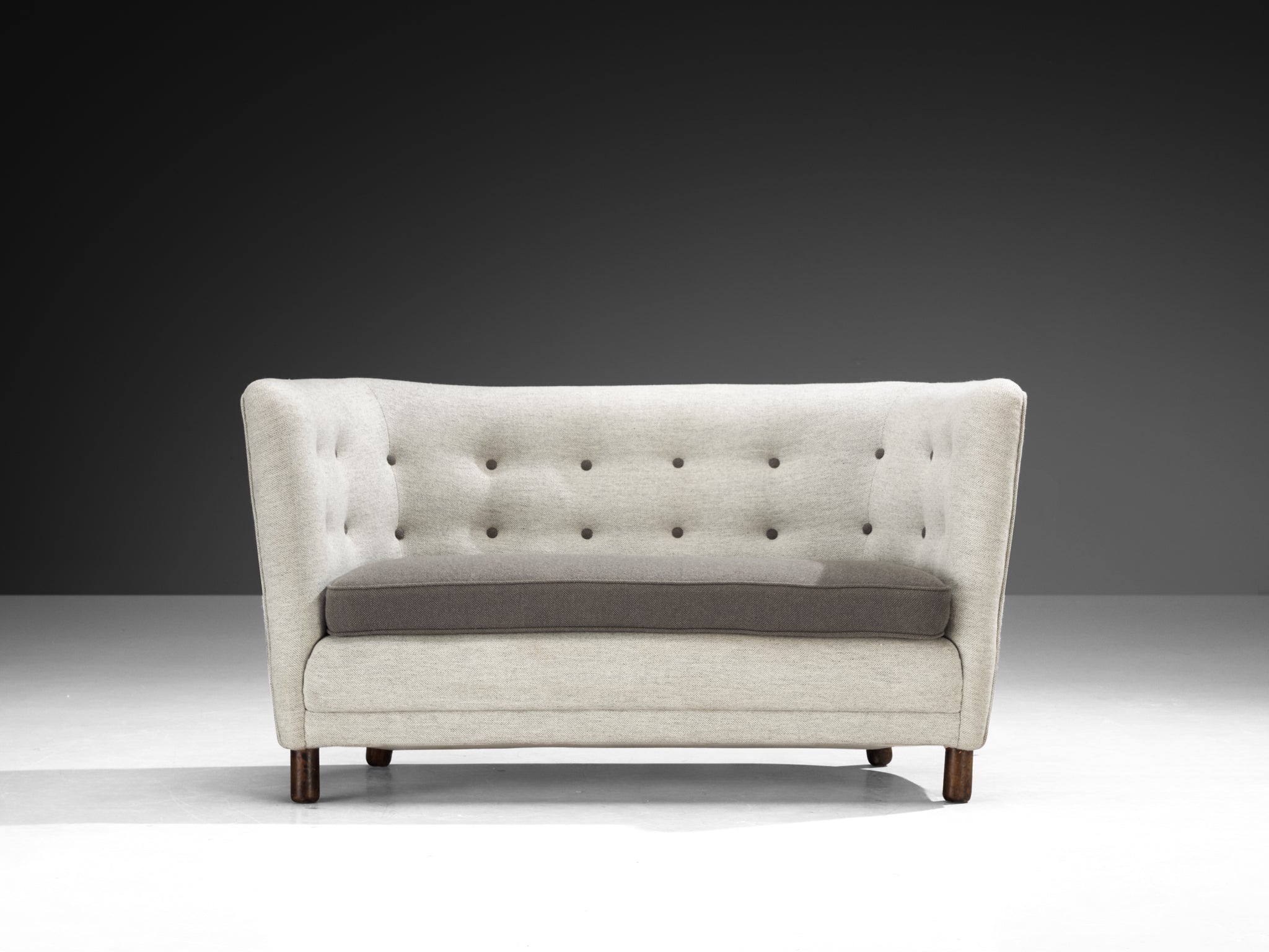 Scandinavian Modern Settee or Sofa in Grey Upholstery Seating Morentz