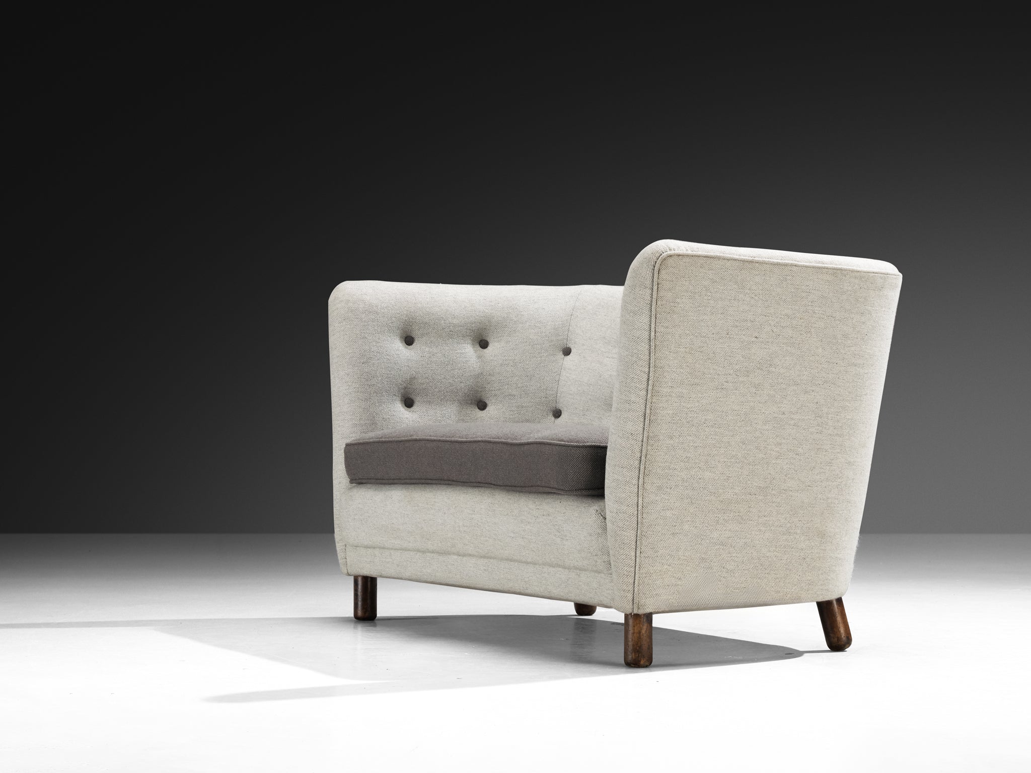 Scandinavian Modern Settee or Sofa in Grey Upholstery Seating Morentz