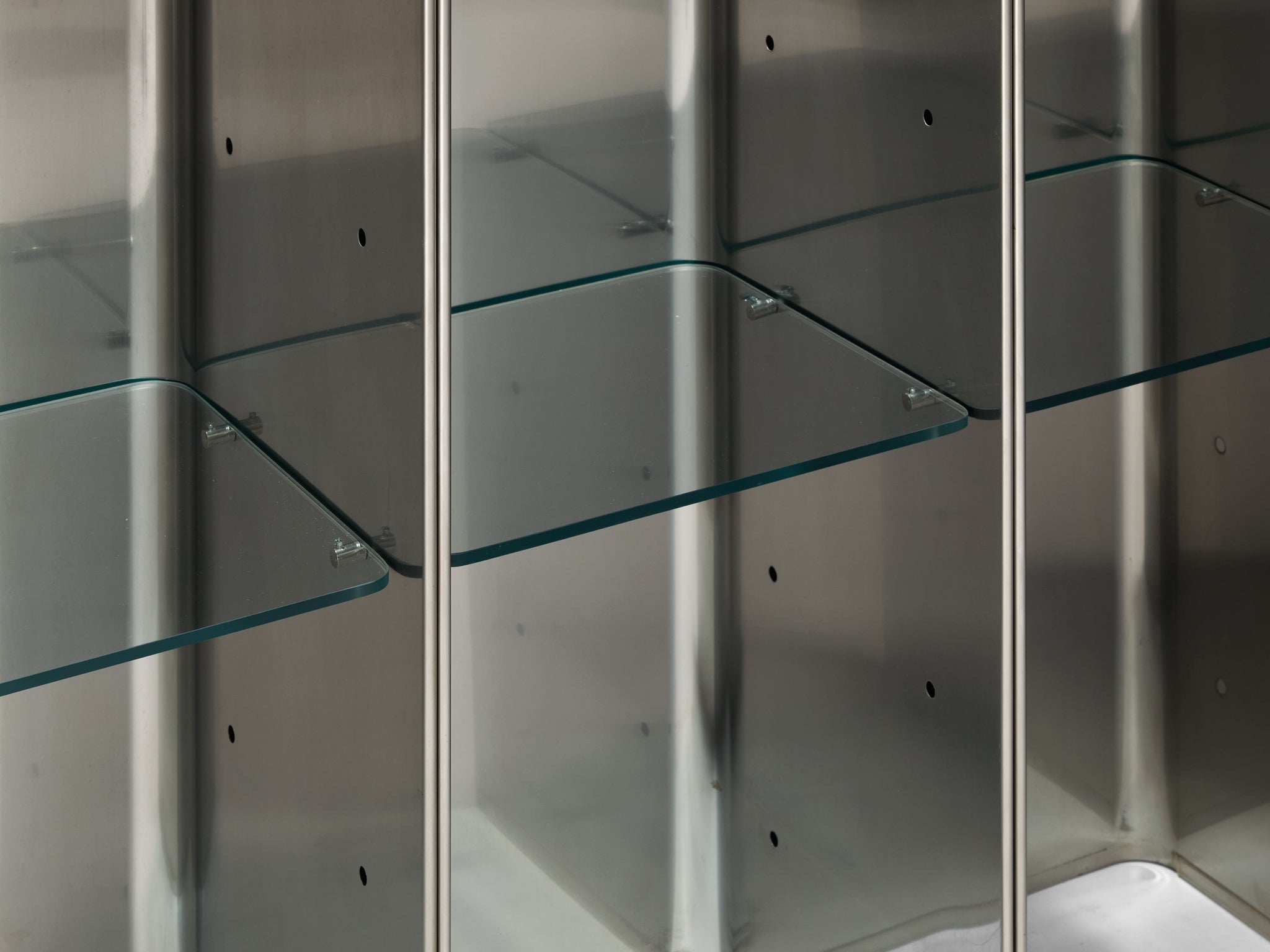 Carla Venosta and Guido Zimmerman for Arflex 'Valiant' Bookcase in Steel Case pieces and storage cabinets Morentz