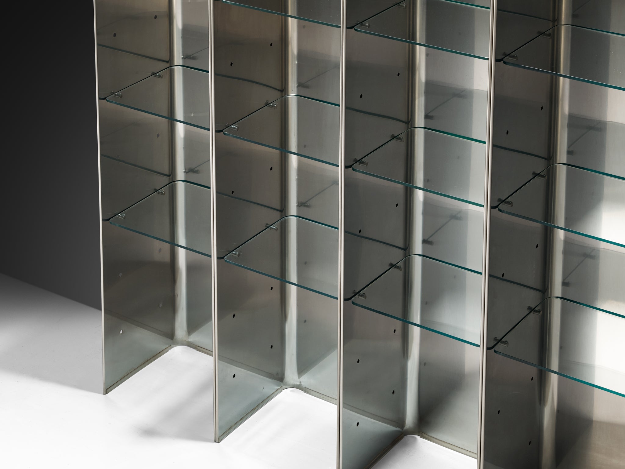Carla Venosta and Guido Zimmerman for Arflex 'Valiant' Bookcase in Steel Case pieces and storage cabinets Morentz