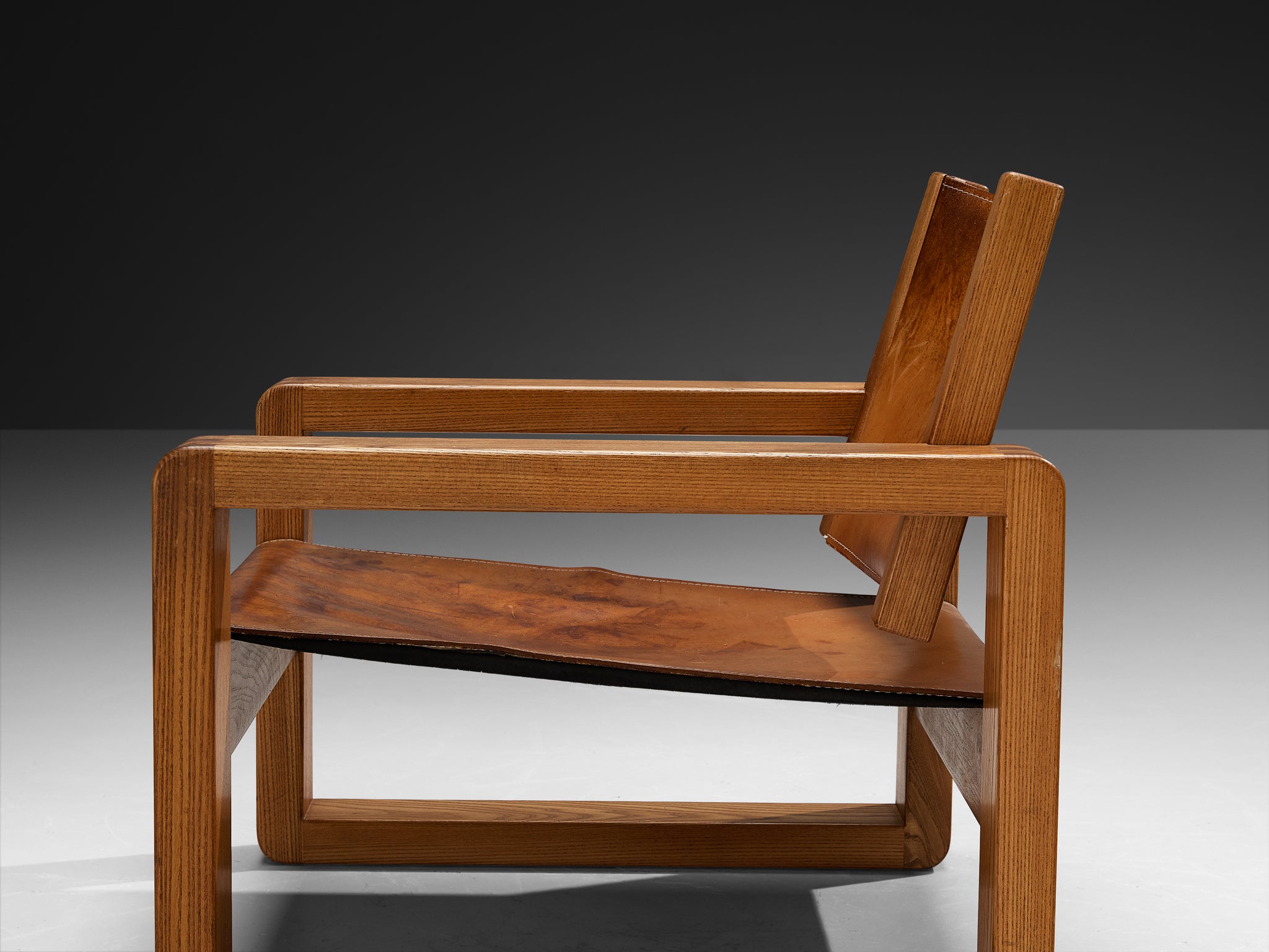 Galerie l'Orme Pair of Armchairs in Elm and Cognac Leather Seating Morentz