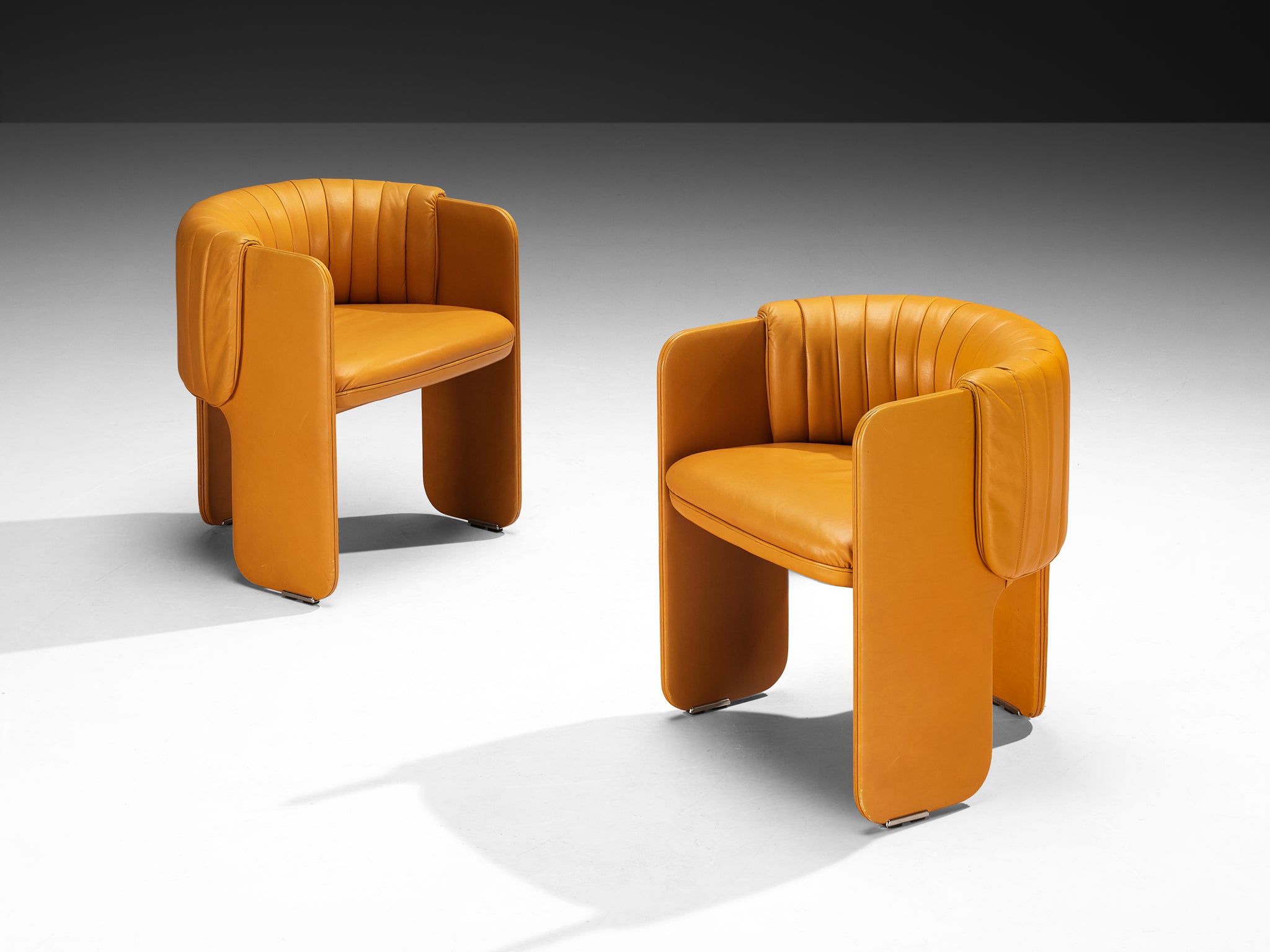 Luigi Massoni for Poltrona Frau Set of Six 'Dinette’ Armchairs in Orange Leather Seating Morentz