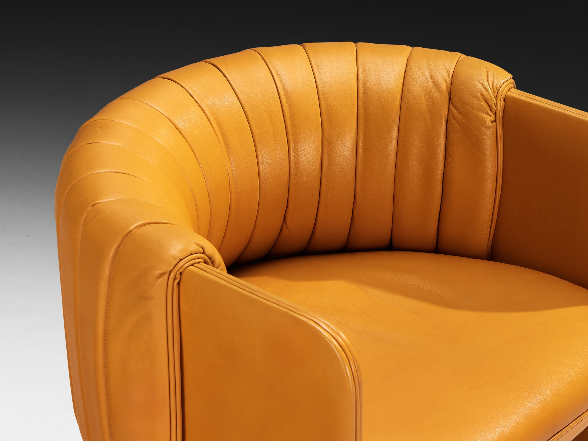 Luigi Massoni for Poltrona Frau Set of Six 'Dinette’ Armchairs in Orange Leather Seating Morentz