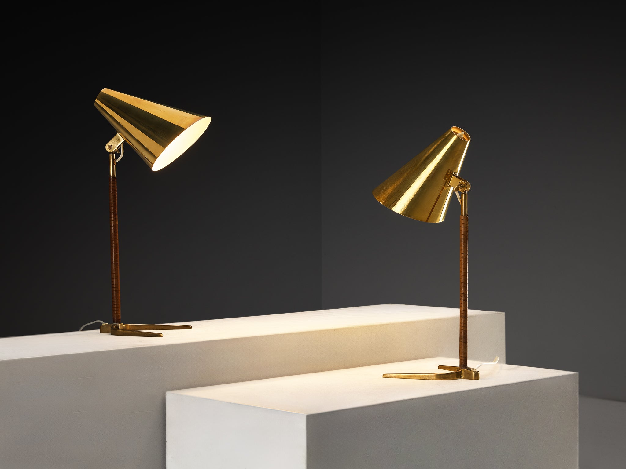 Paavo Tynell for Taito Oy '9225' Table Lamps in Brass and Leather Lighting Morentz