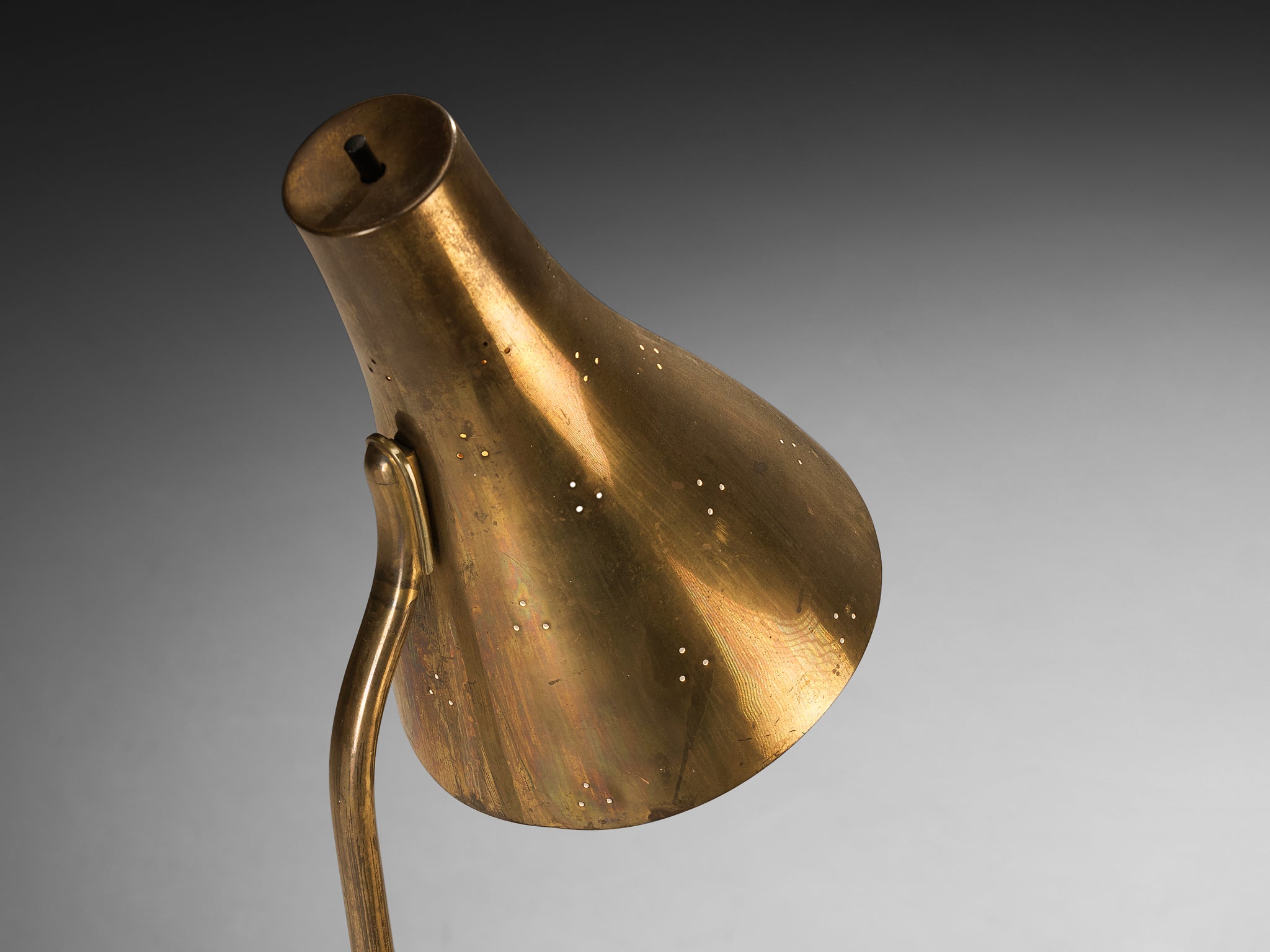 Paavo Tynell for Taito Oy '9212B' Table Lamp in Brass and Leather Lighting Morentz