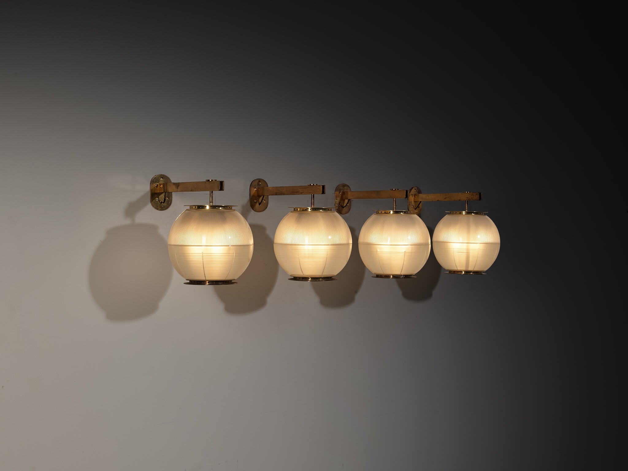 Ignazio Gardella for Azucena 'Doppio Vetro' Wall Lights in Glass and Brass Lighting Morentz