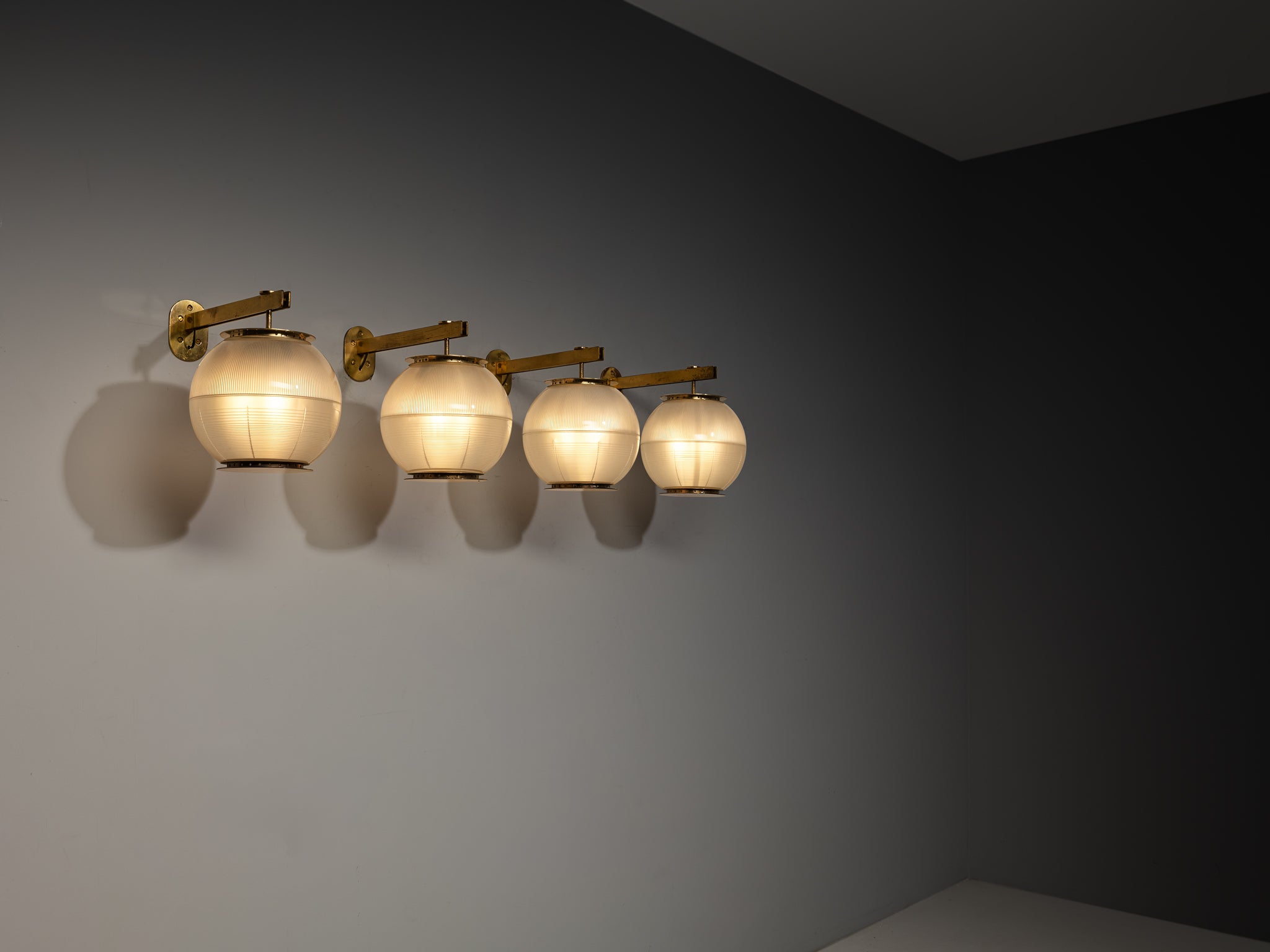 Ignazio Gardella for Azucena 'Doppio Vetro' Wall Lights in Glass and Brass Lighting Morentz