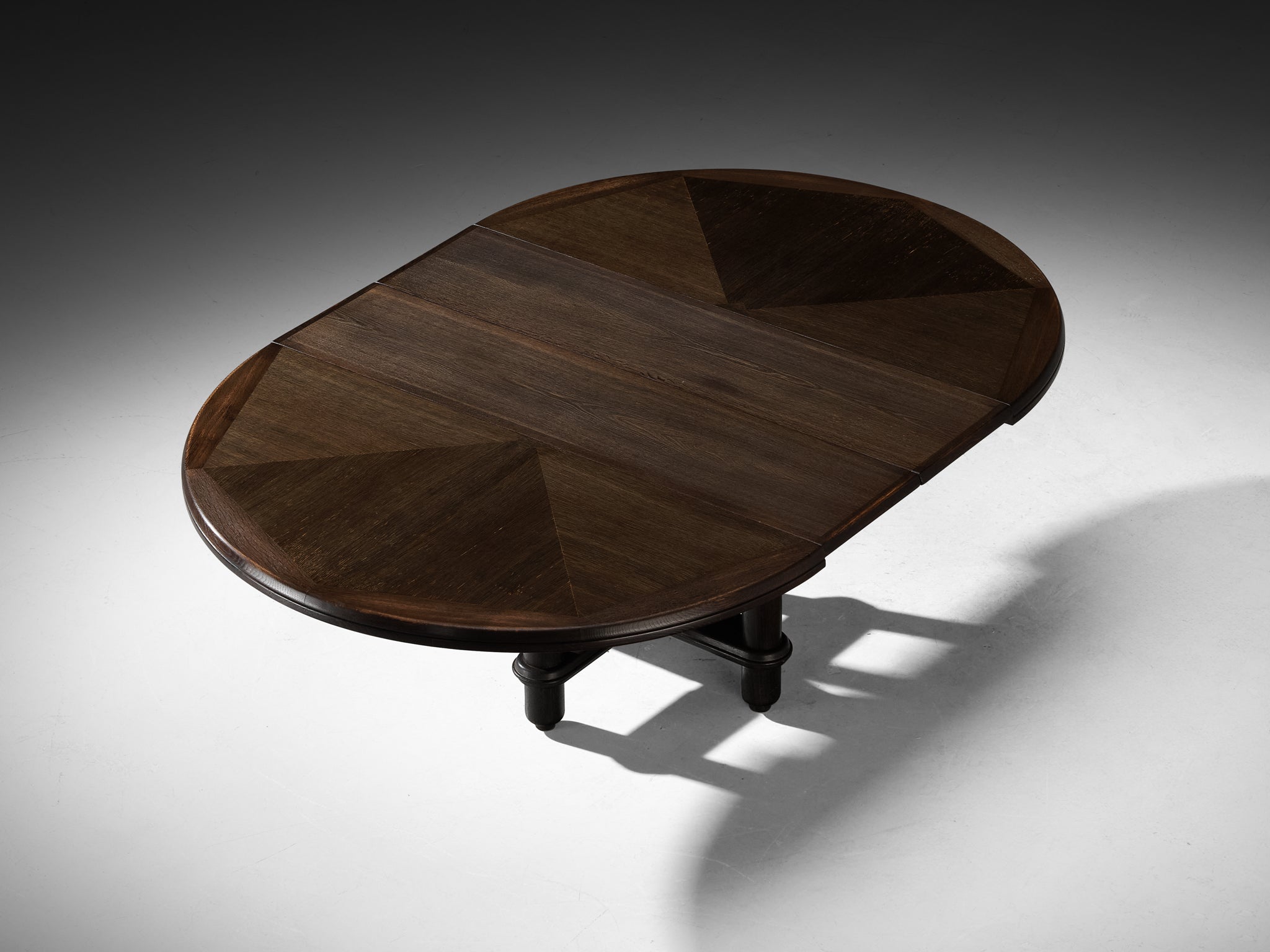 Guillerme & Chambron Dining Set with Round Table and 'Bridge Denis' Chairs in Oak Tables Morentz