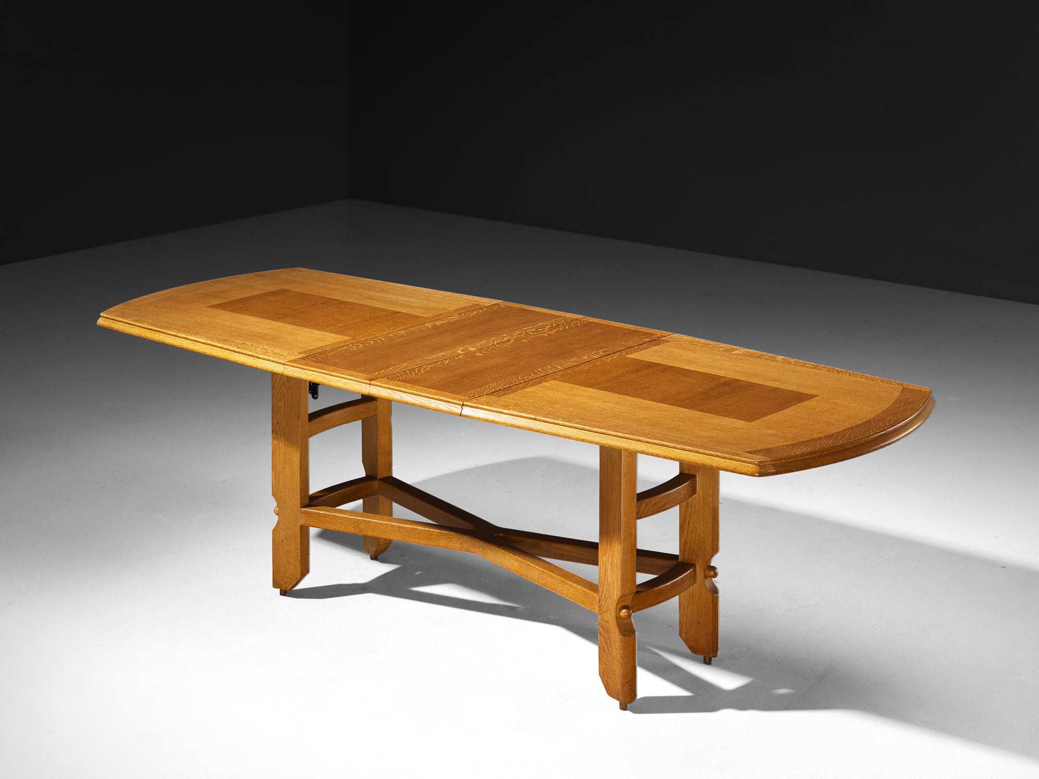 Guillerme & Chambron Extendable Dining Table in Solid Oak Tables Morentz