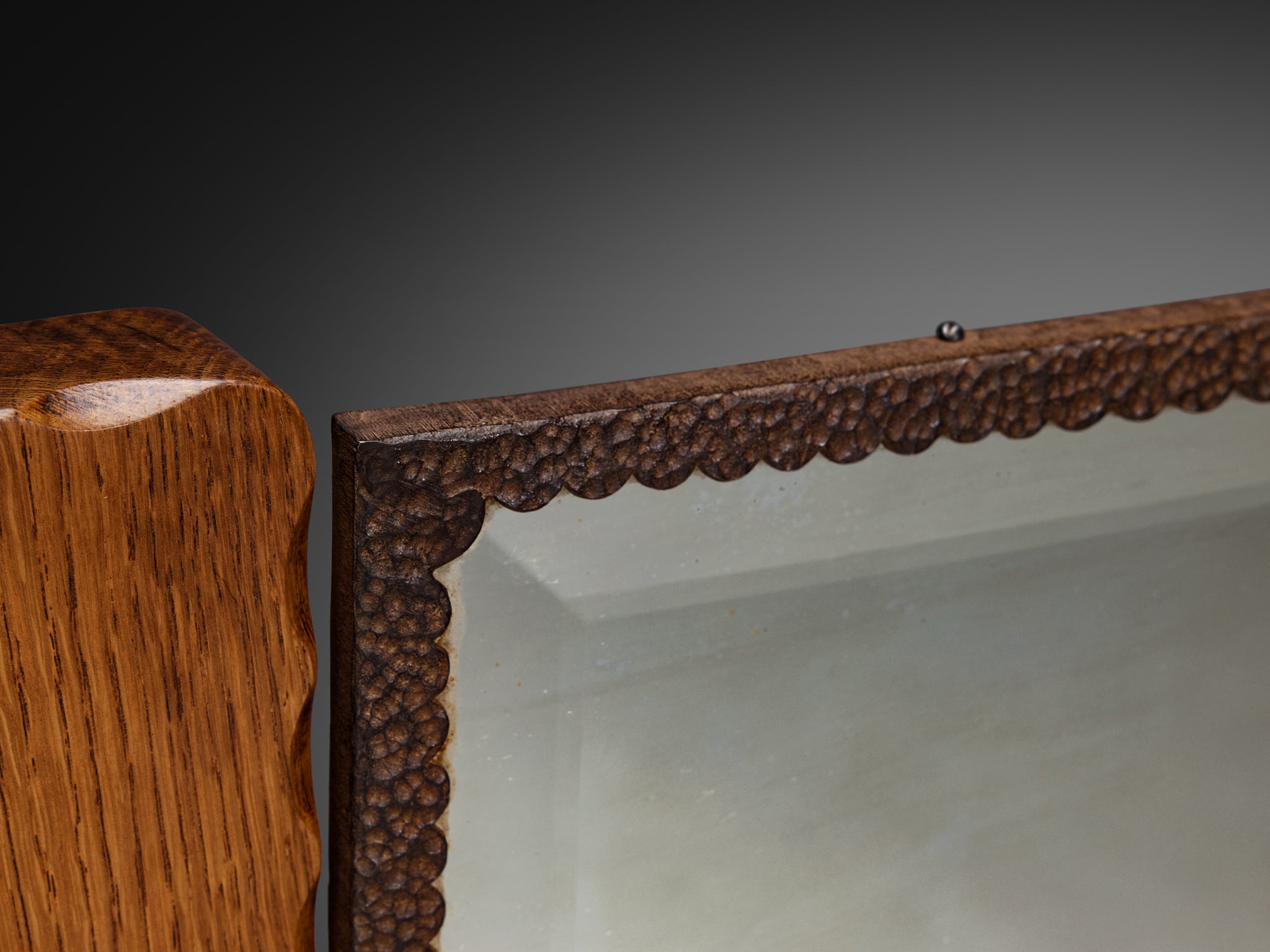 Gino Maggioni for Atelier di Varedo 1920s Vanity Table in Carved Oak Tables Morentz