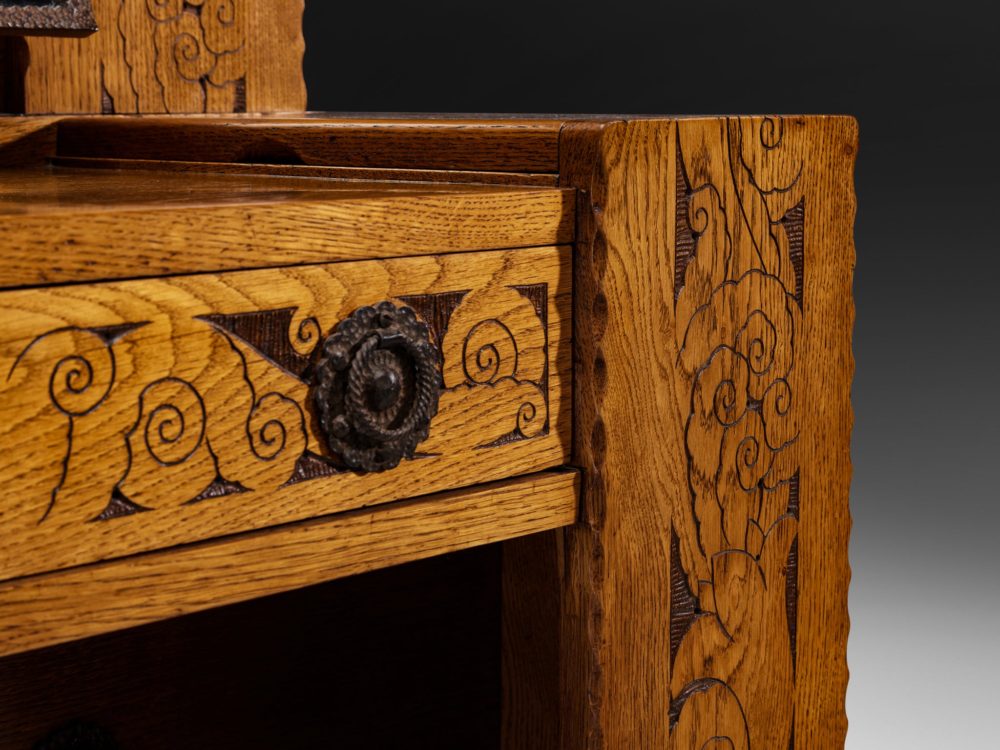 Gino Maggioni for Atelier di Varedo 1920s Vanity Table in Carved Oak Tables Morentz