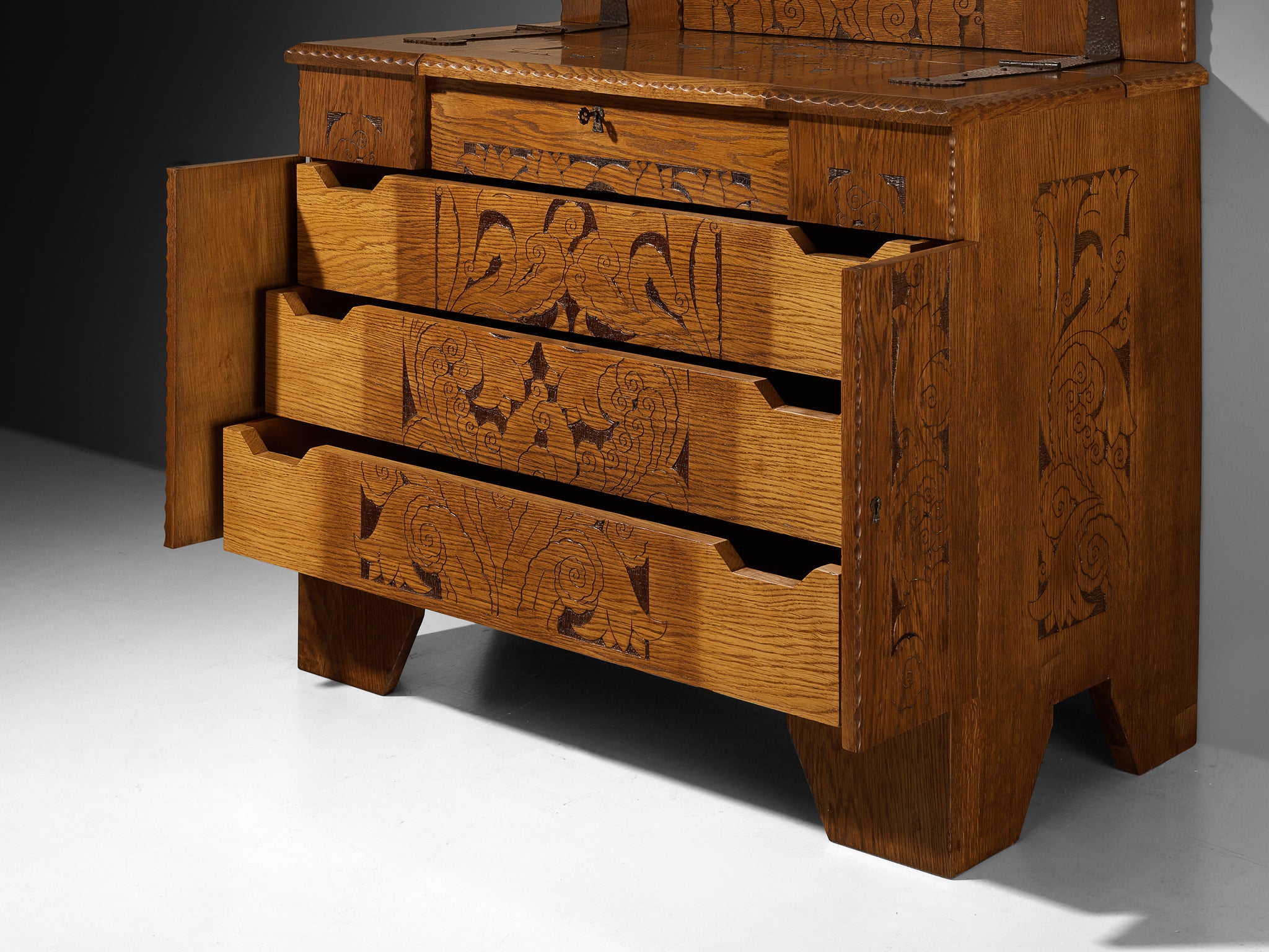 Gino Maggioni for Atelier di Varedo 1920s Chest of Drawers in Carved Oak Case pieces and storage cabinets Morentz