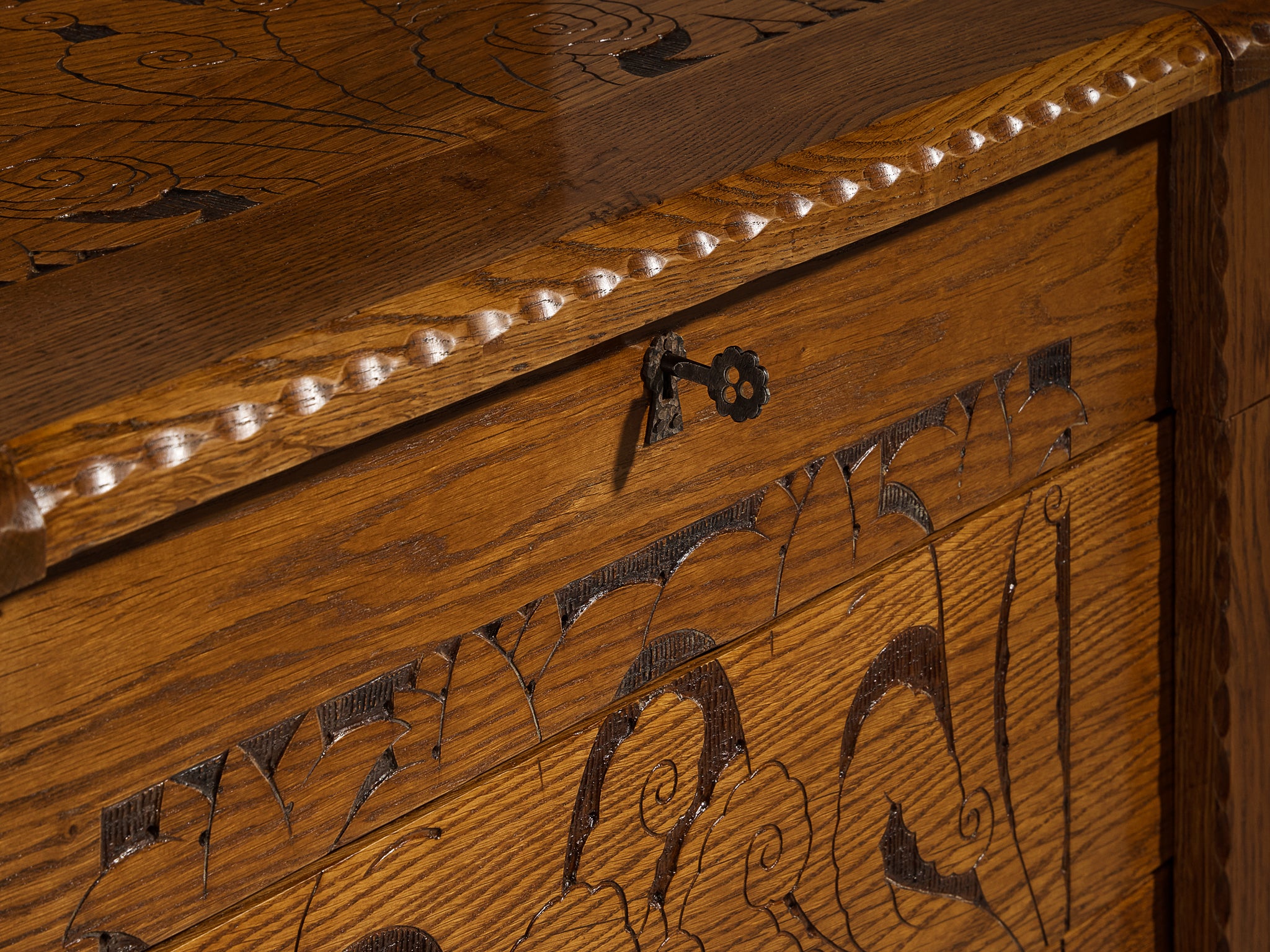 Gino Maggioni for Atelier di Varedo 1920s Chest of Drawers in Carved Oak Case pieces and storage cabinets Morentz