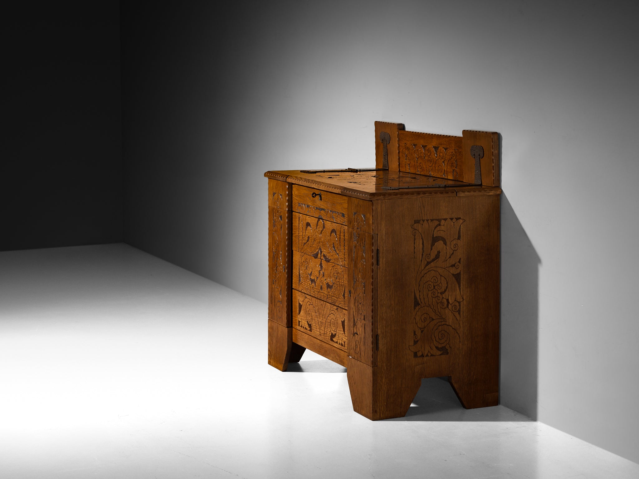 Gino Maggioni for Atelier di Varedo 1920s Chest of Drawers in Carved Oak Case pieces and storage cabinets Morentz