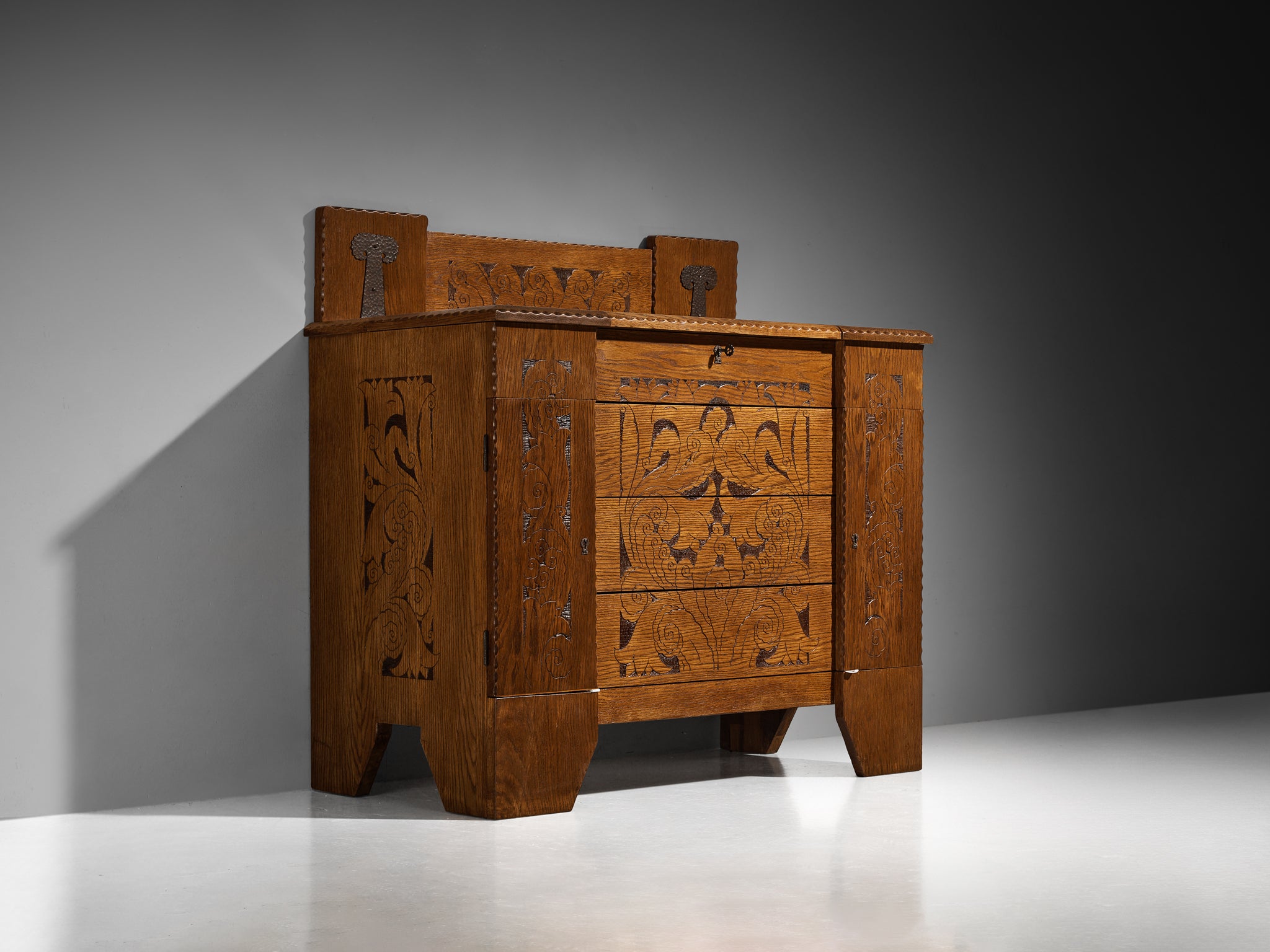 Gino Maggioni for Atelier di Varedo 1920s Chest of Drawers in Carved Oak Case pieces and storage cabinets Morentz