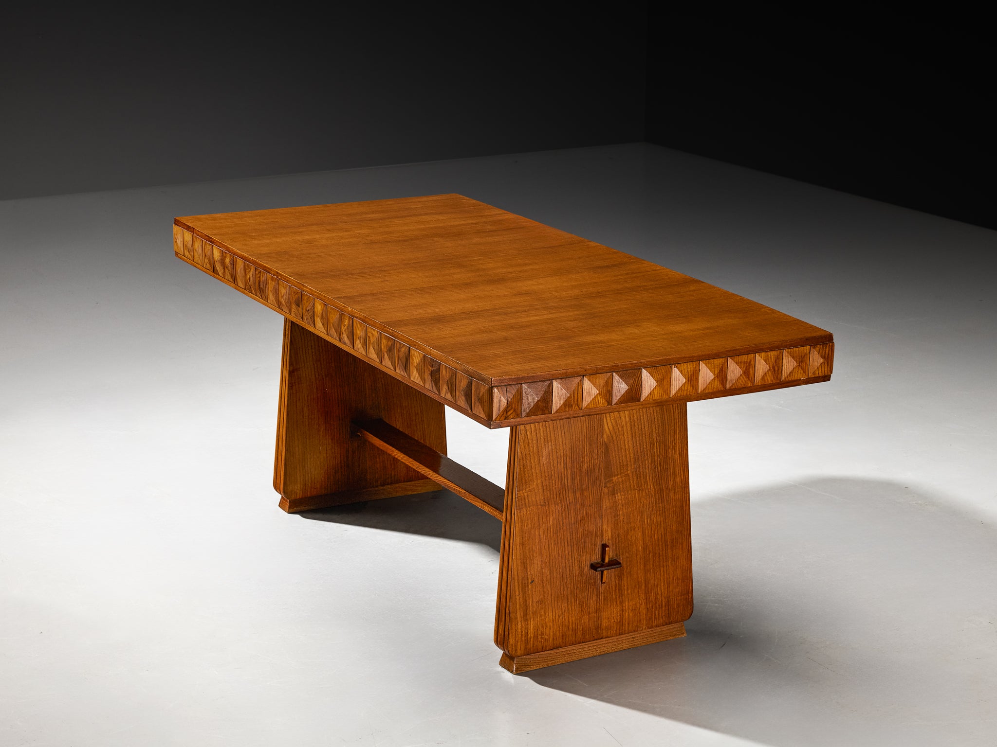 1940s Italian Dining Table in Chestnut with Diamond-Shaped Rim Tables Morentz