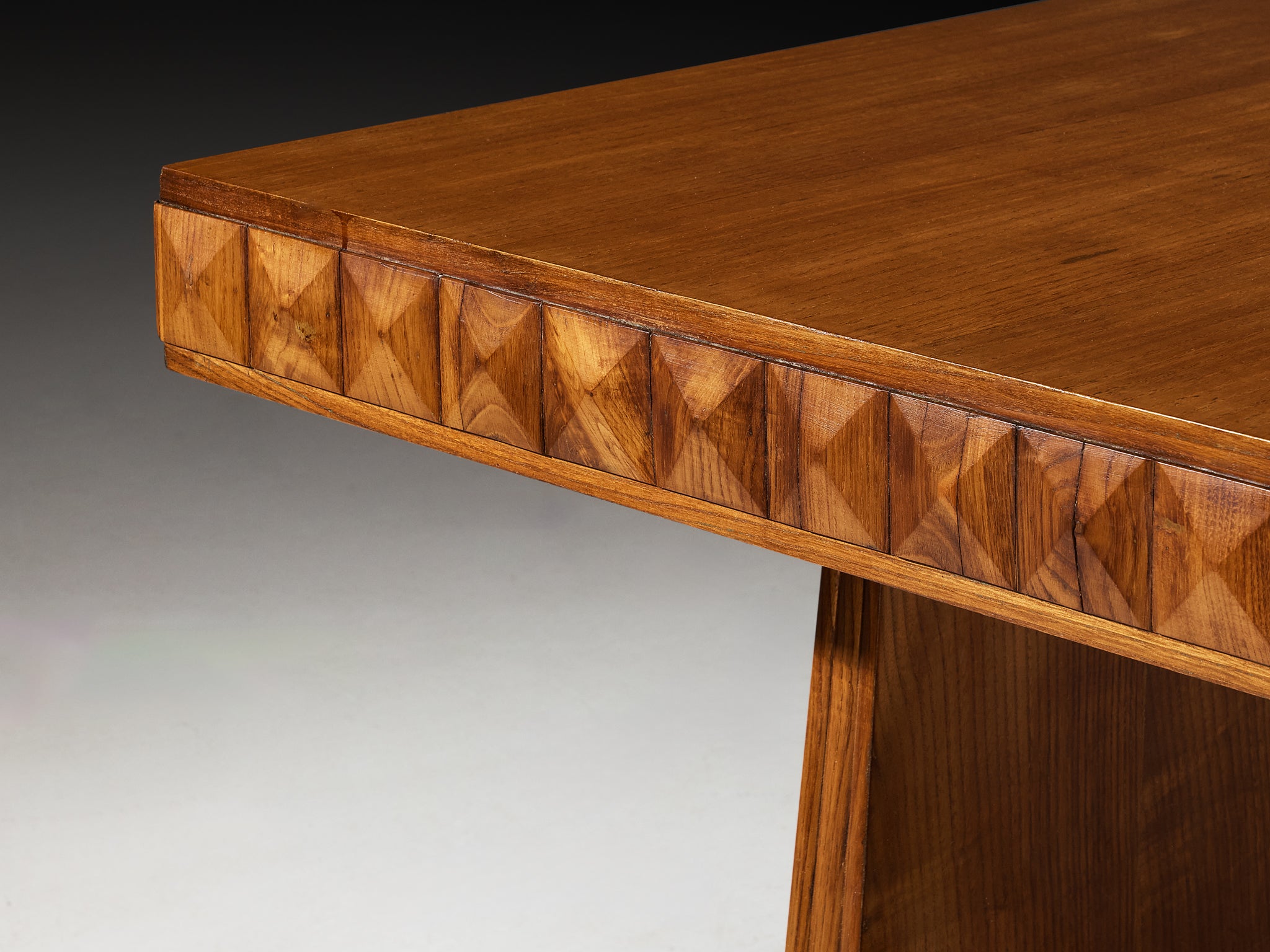 1940s Italian Dining Table in Chestnut with Diamond-Shaped Rim Tables Morentz
