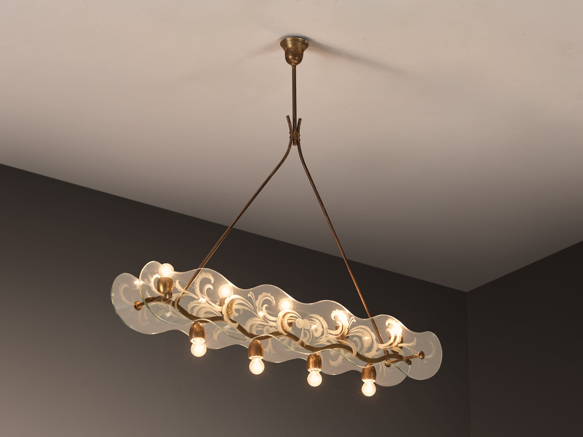 Charming Art Deco Italian Chandelier in Brass and Etched Glass Panels Lighting Morentz