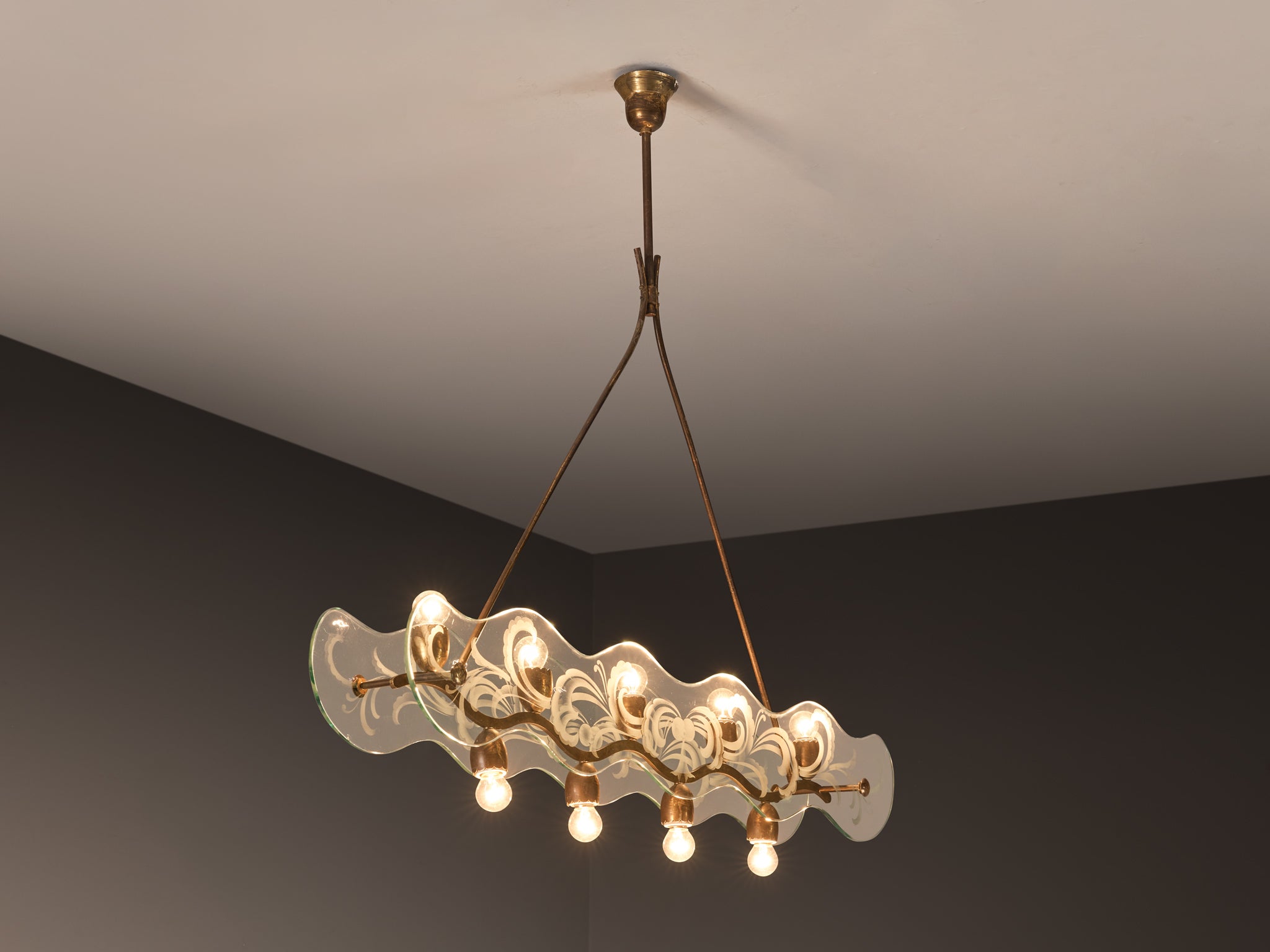Charming Art Deco Italian Chandelier in Brass and Etched Glass Panels Lighting Morentz
