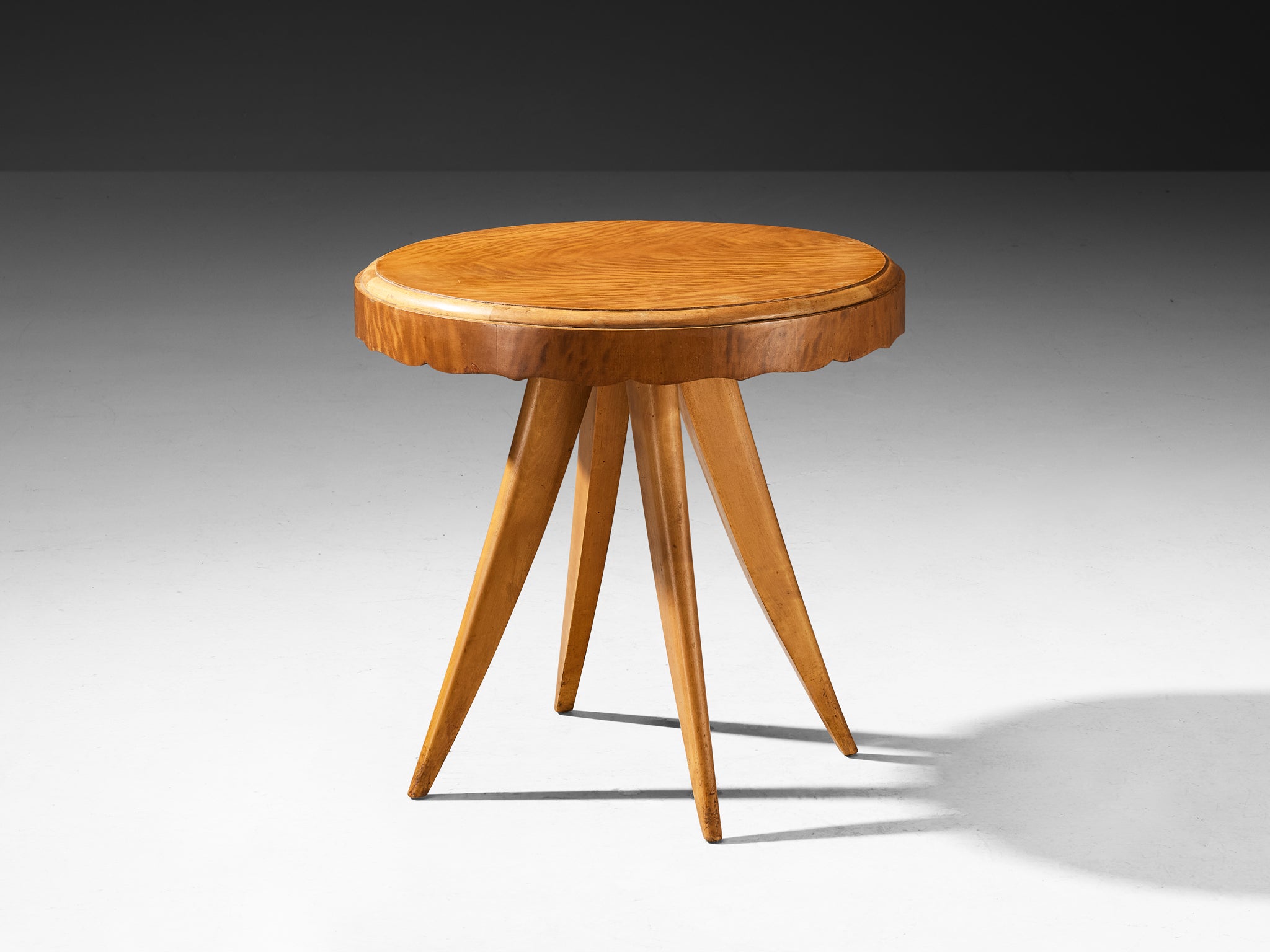 1940s Italian Side Table in Walnut Tables Morentz