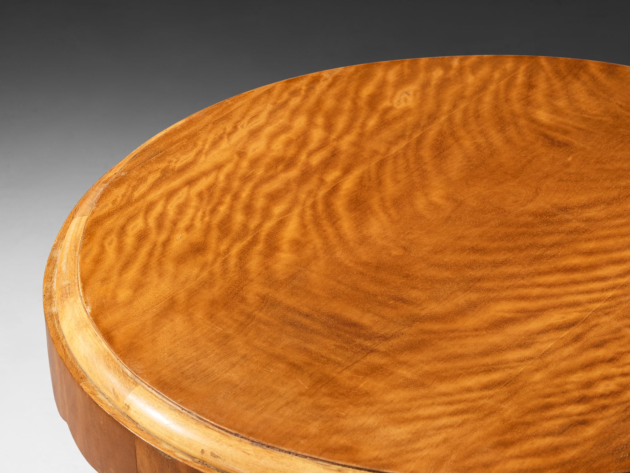 1940s Italian Side Table in Walnut Tables Morentz