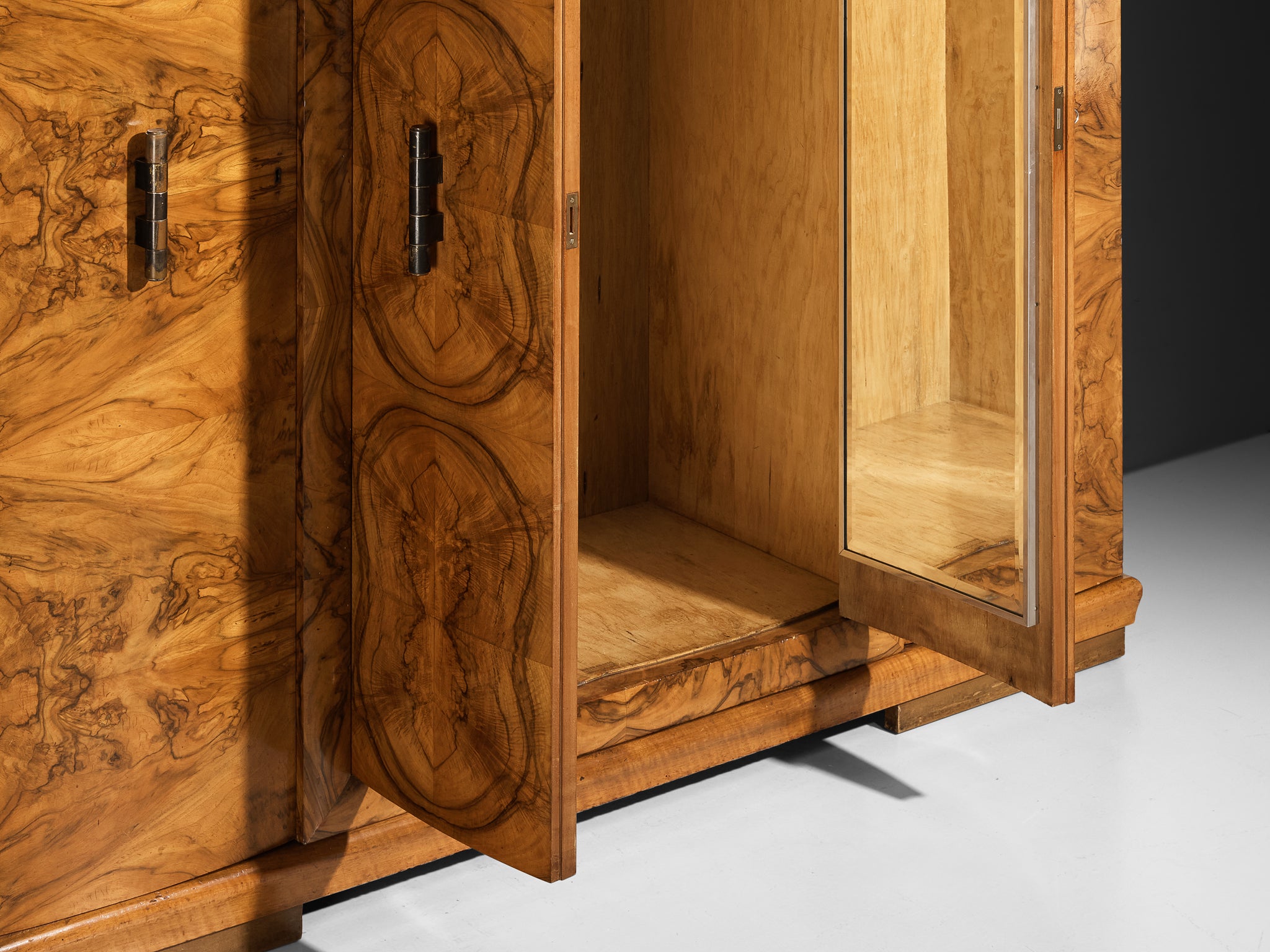 Gaetano Borsani for Atelier di Varedo Wardrobe or Higboard in Walnut Burl and Brass Case pieces and storage cabinets Morentz