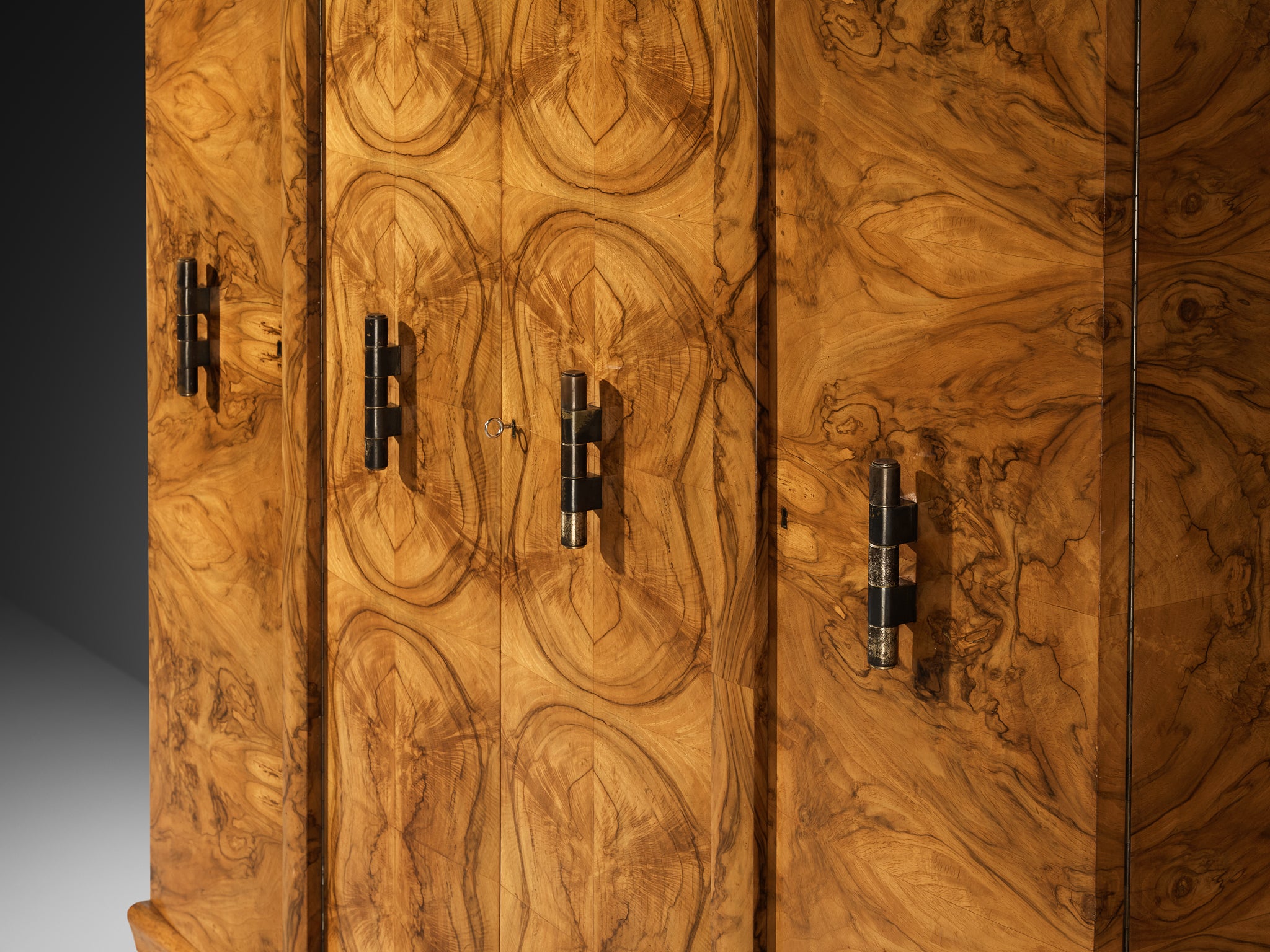 Gaetano Borsani for Atelier di Varedo Wardrobe or Higboard in Walnut Burl and Brass Case pieces and storage cabinets Morentz