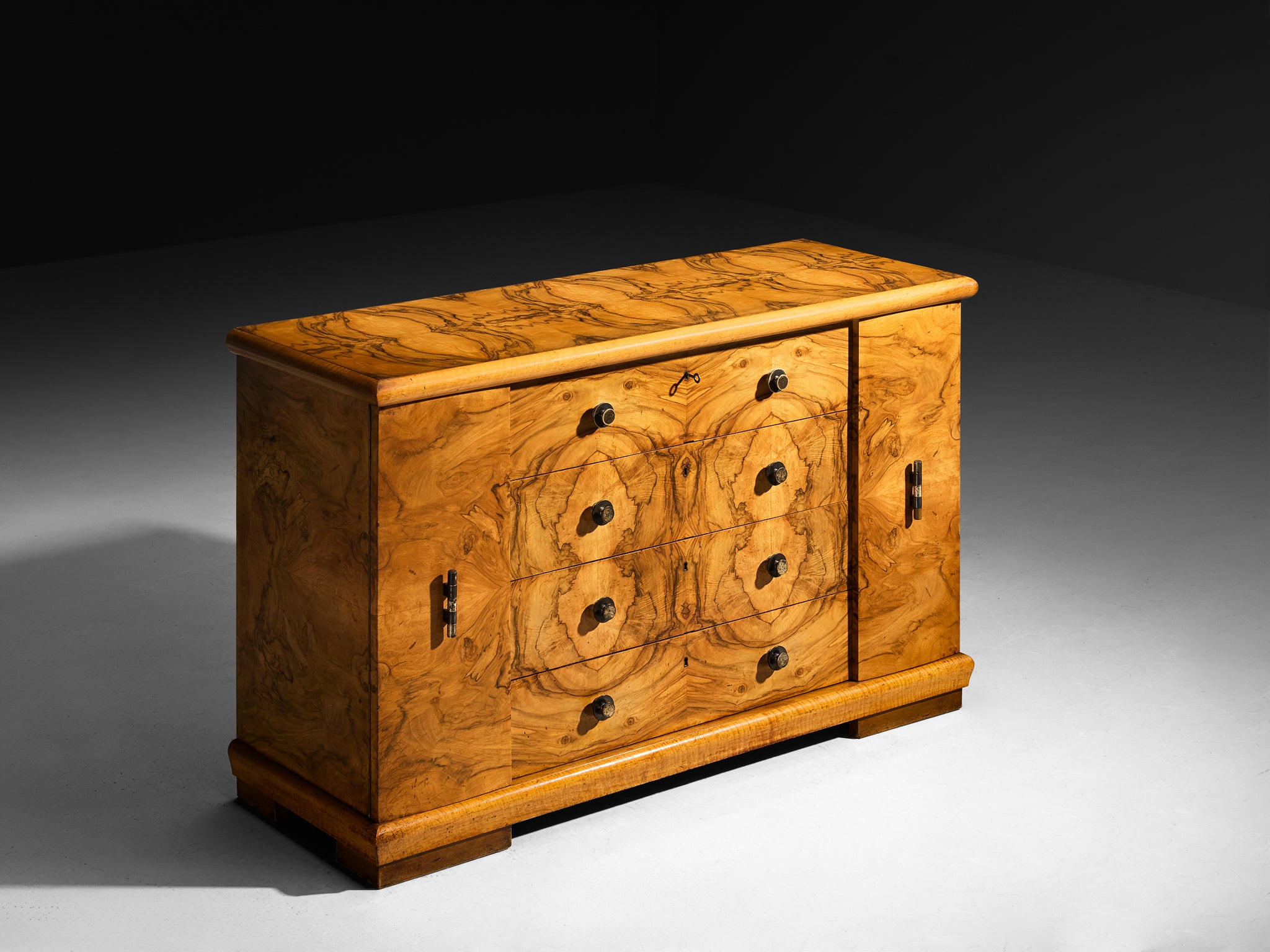 Gaetano Borsani for Atelier di Varedo Chest of Drawers in Walnut Burl and Brass Case pieces and storage cabinets Morentz