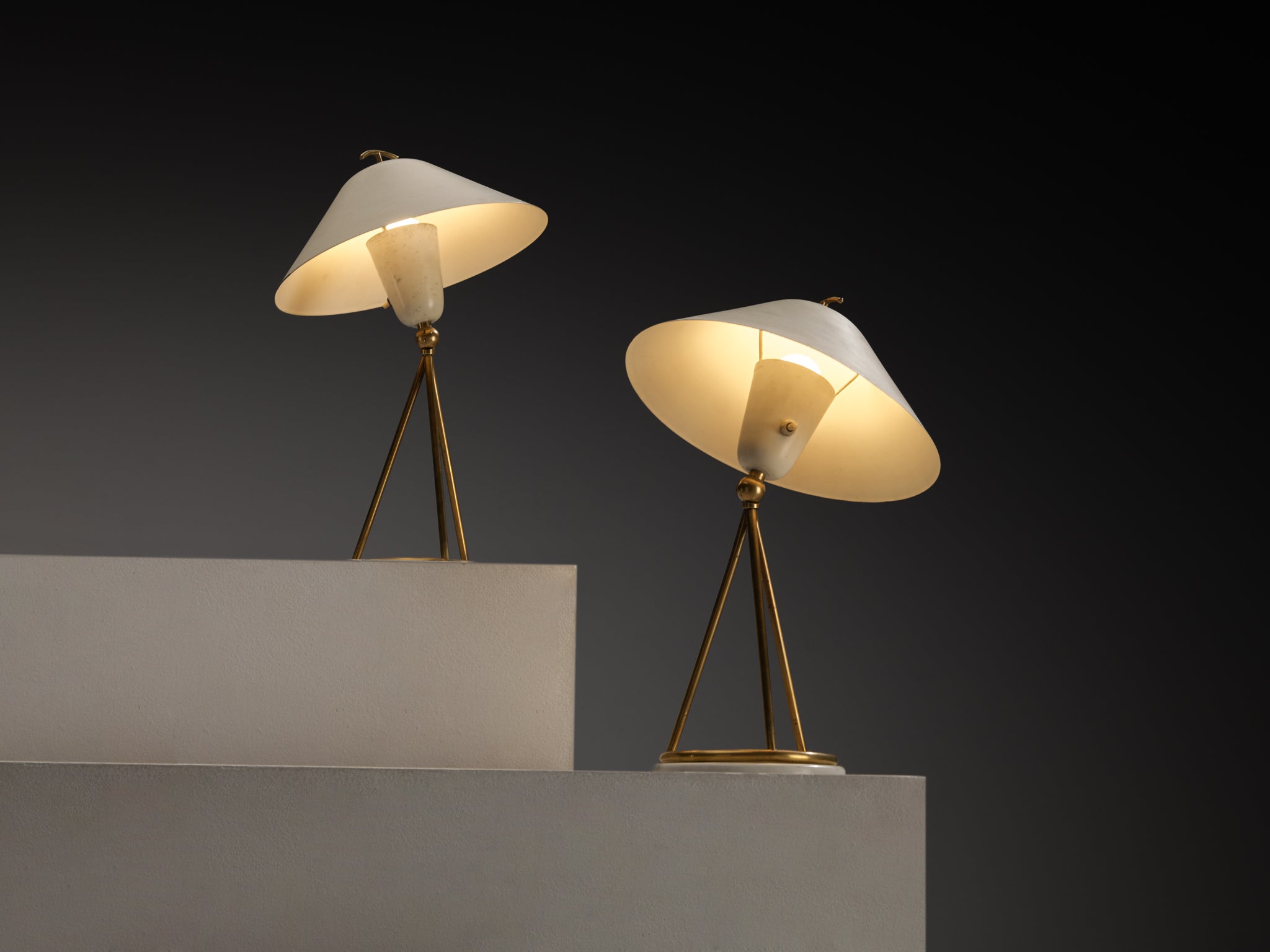 Gino Sarfatti for Arteluce '516' Table Lamps Lighting Morentz