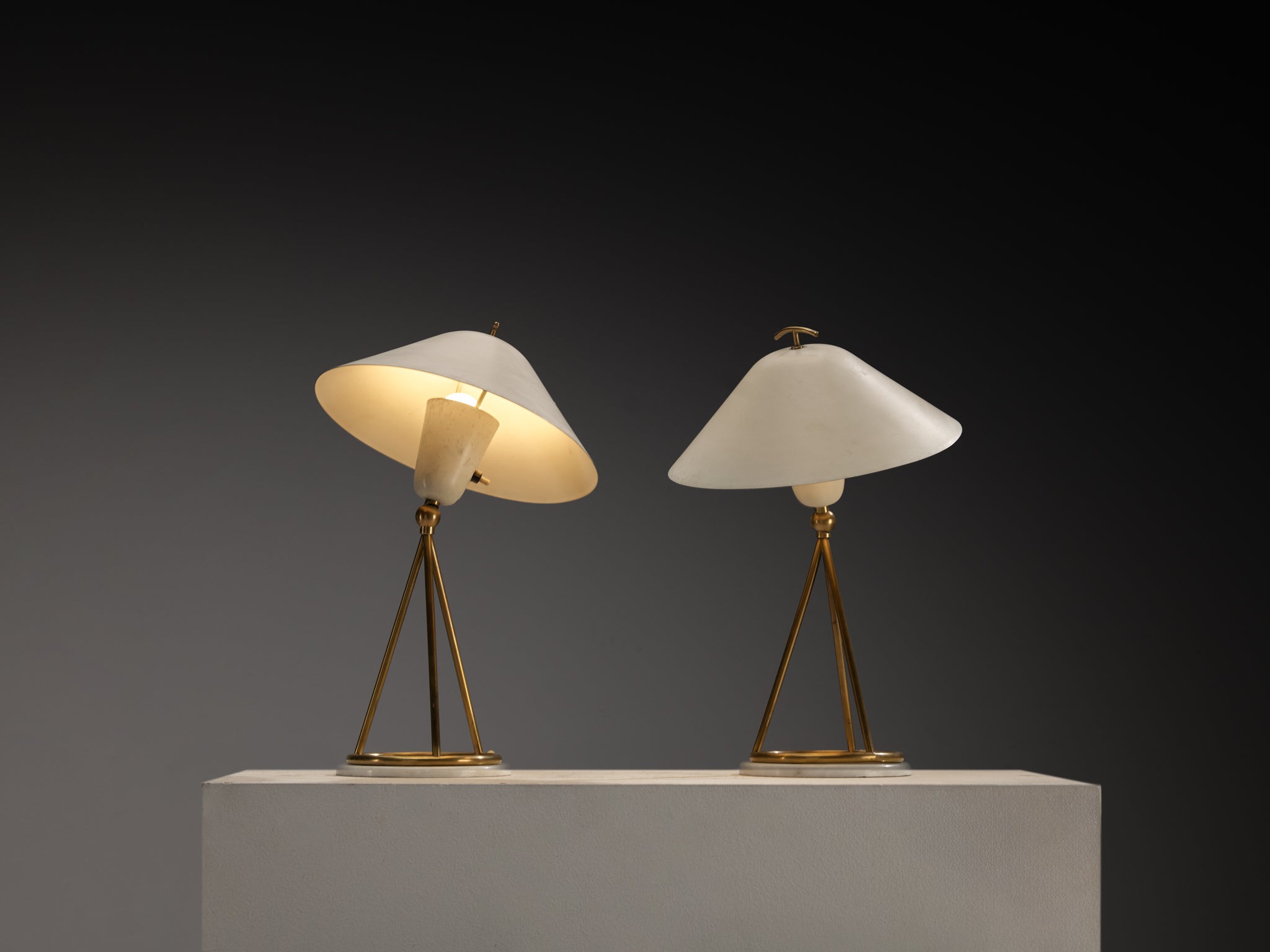 Gino Sarfatti for Arteluce '516' Table Lamps Lighting Morentz