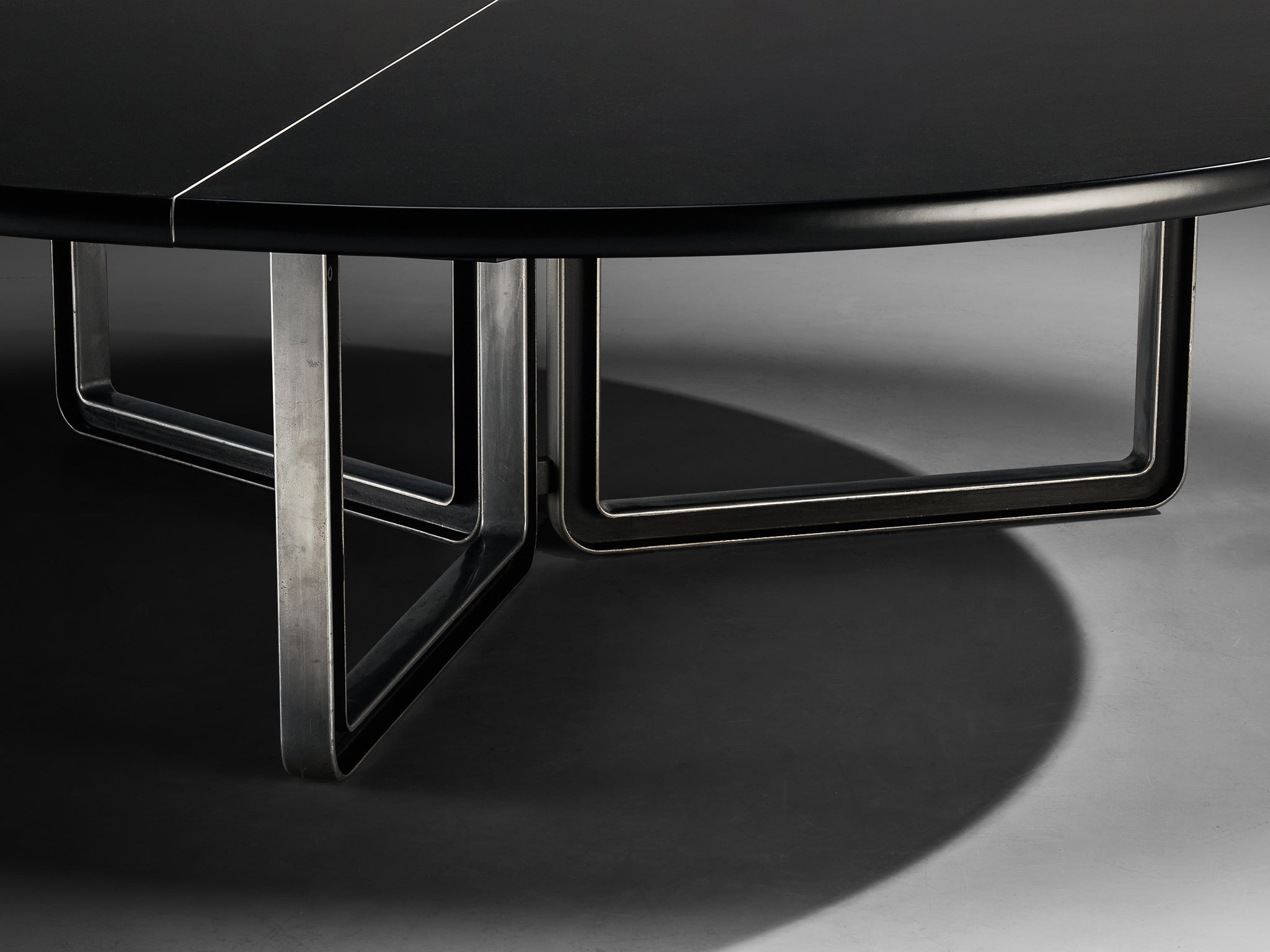 Centro Progetti Tecno Large Round Dining Or Conference Table Tables Morentz