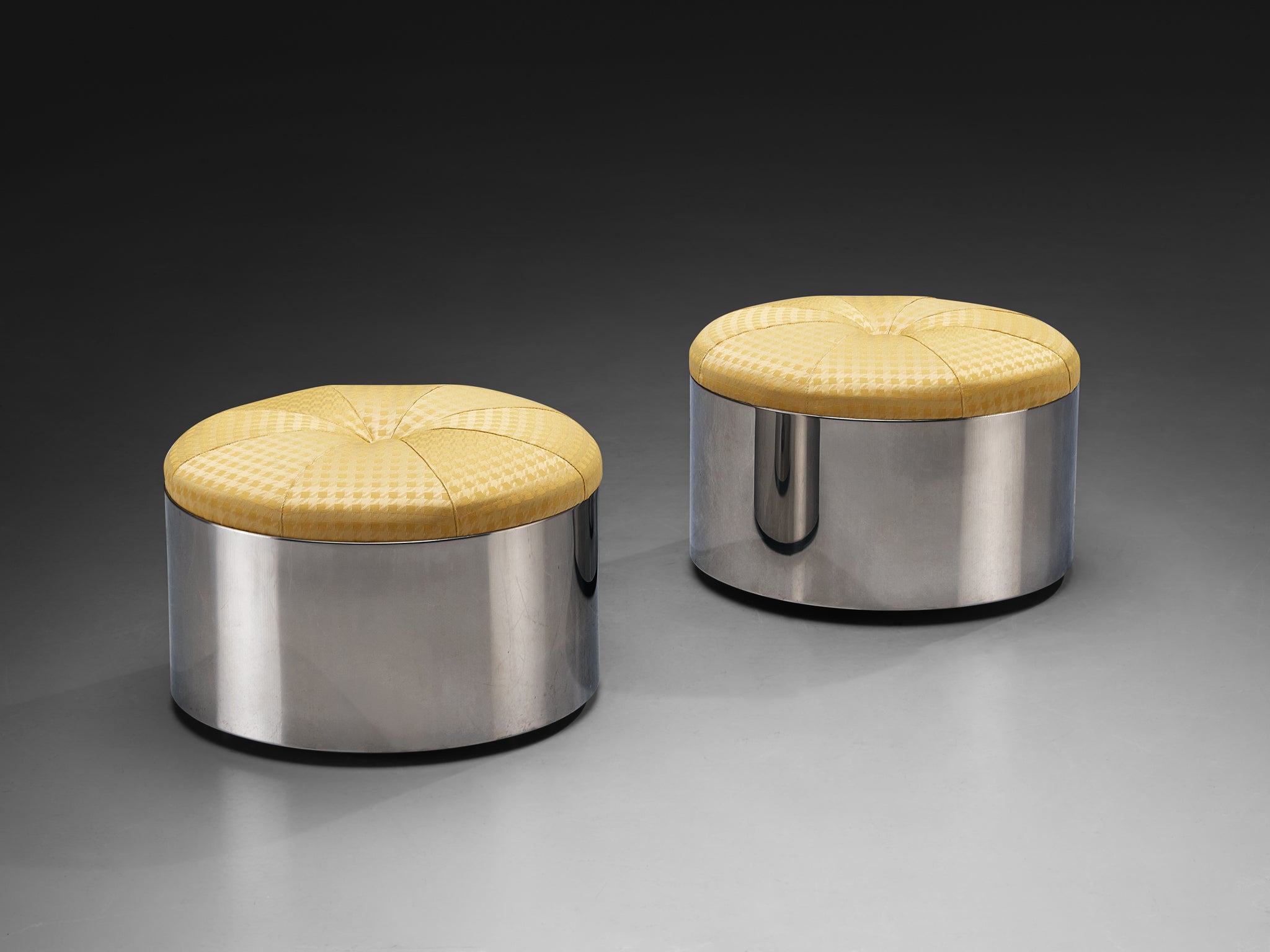 Pair of 1970s Post-Modern Movable Ottomans in Chromed Steel Seating Morentz