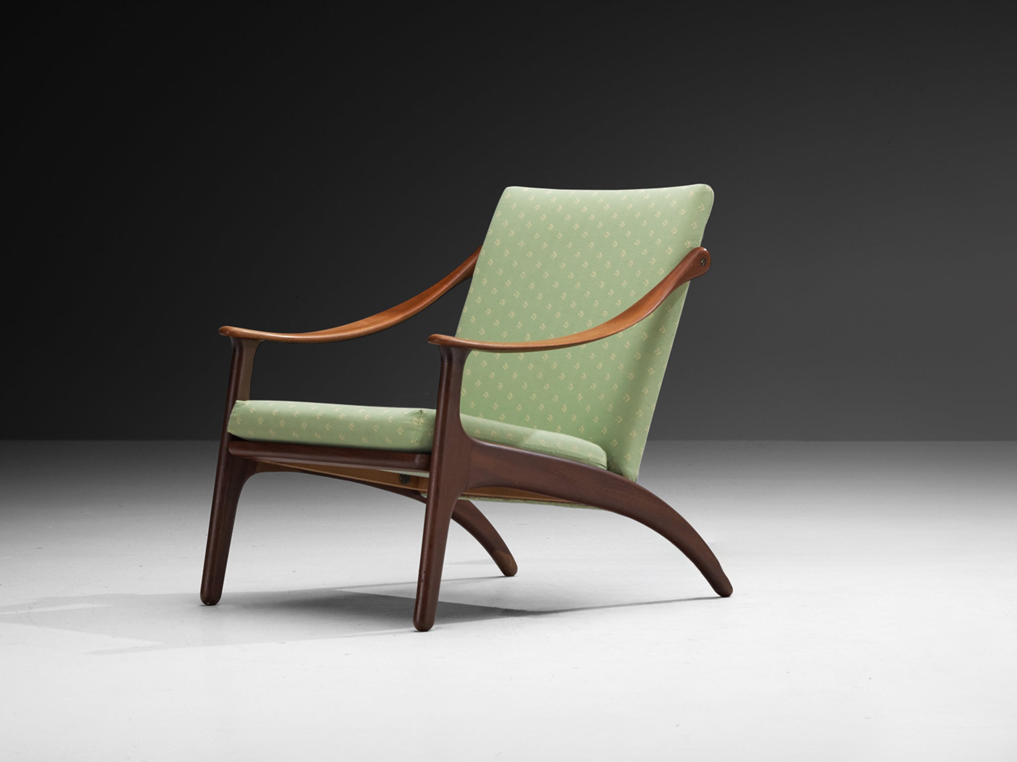 Arne Hovmand-Olsen and P. Mikkelsen Lounge Chair in Green Fabric and Teak Seating Morentz