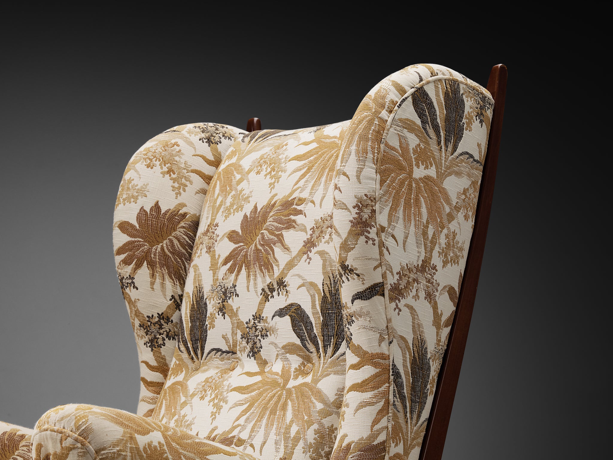 Rare Osvaldo Borsani for Arredamenti Borsani Varedo Easy Chair