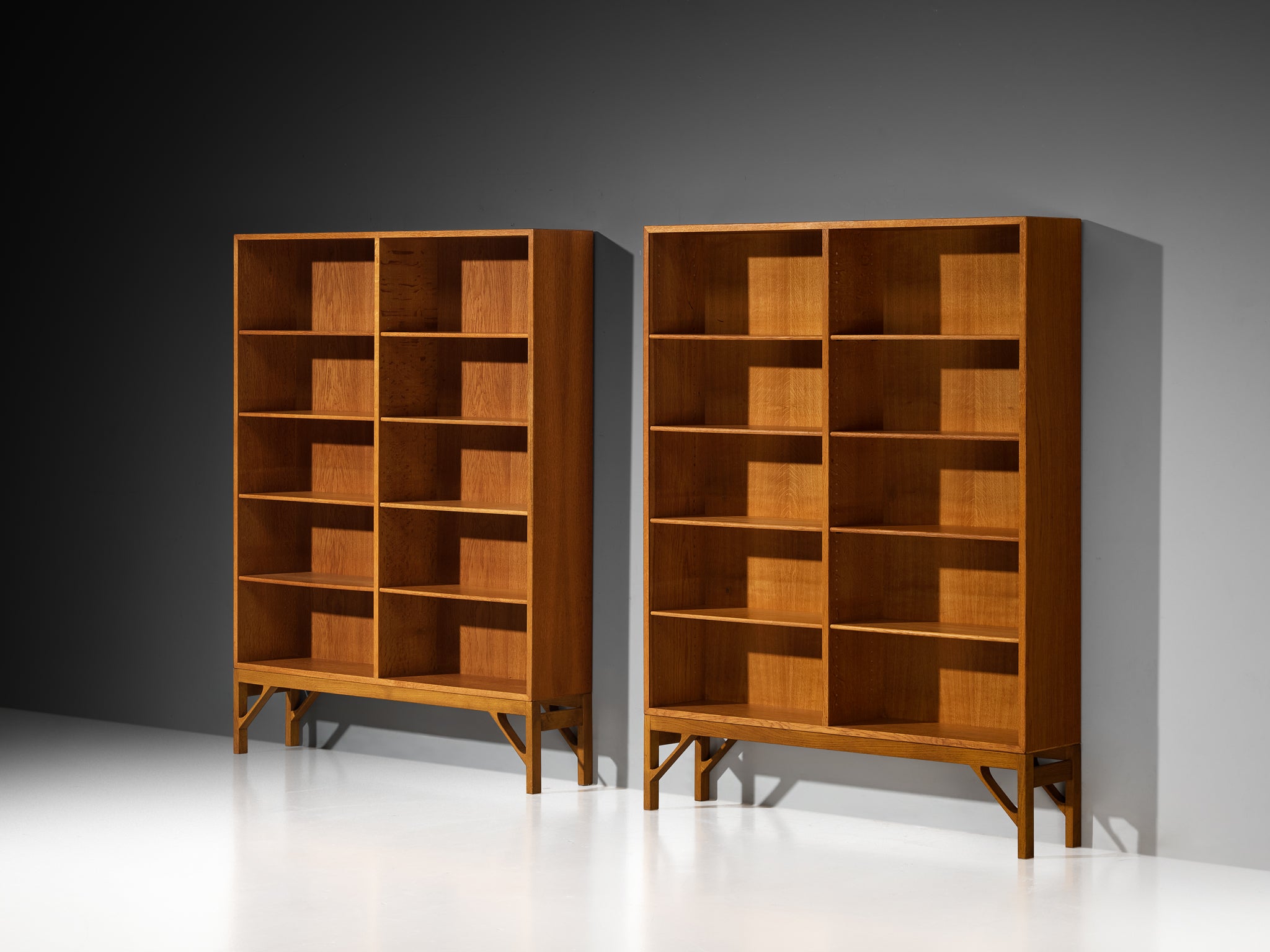 Børge Mogensen Bookcases in Oak with Open Shelving Case pieces and storage cabinets Morentz