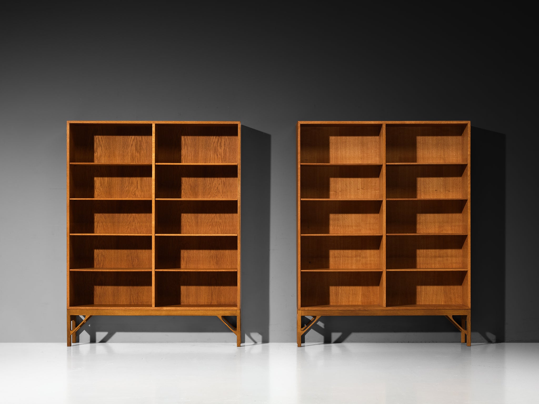 Børge Mogensen Bookcases in Oak with Open Shelving Case pieces and storage cabinets Morentz