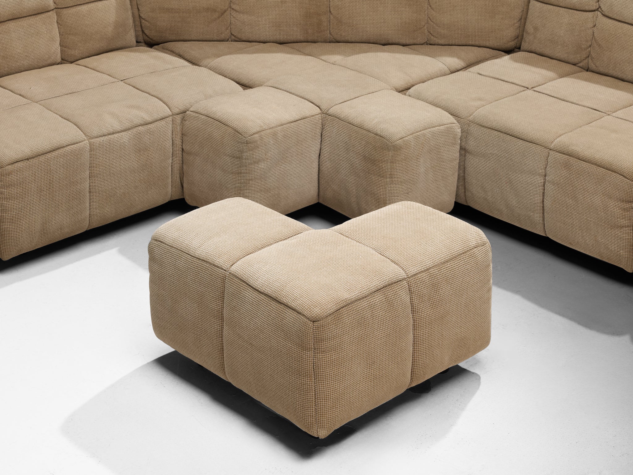 Hans Hopfer for Neue Wiener Werkstätte Modular 'Castell' Sofa with Side Tables Seating Morentz