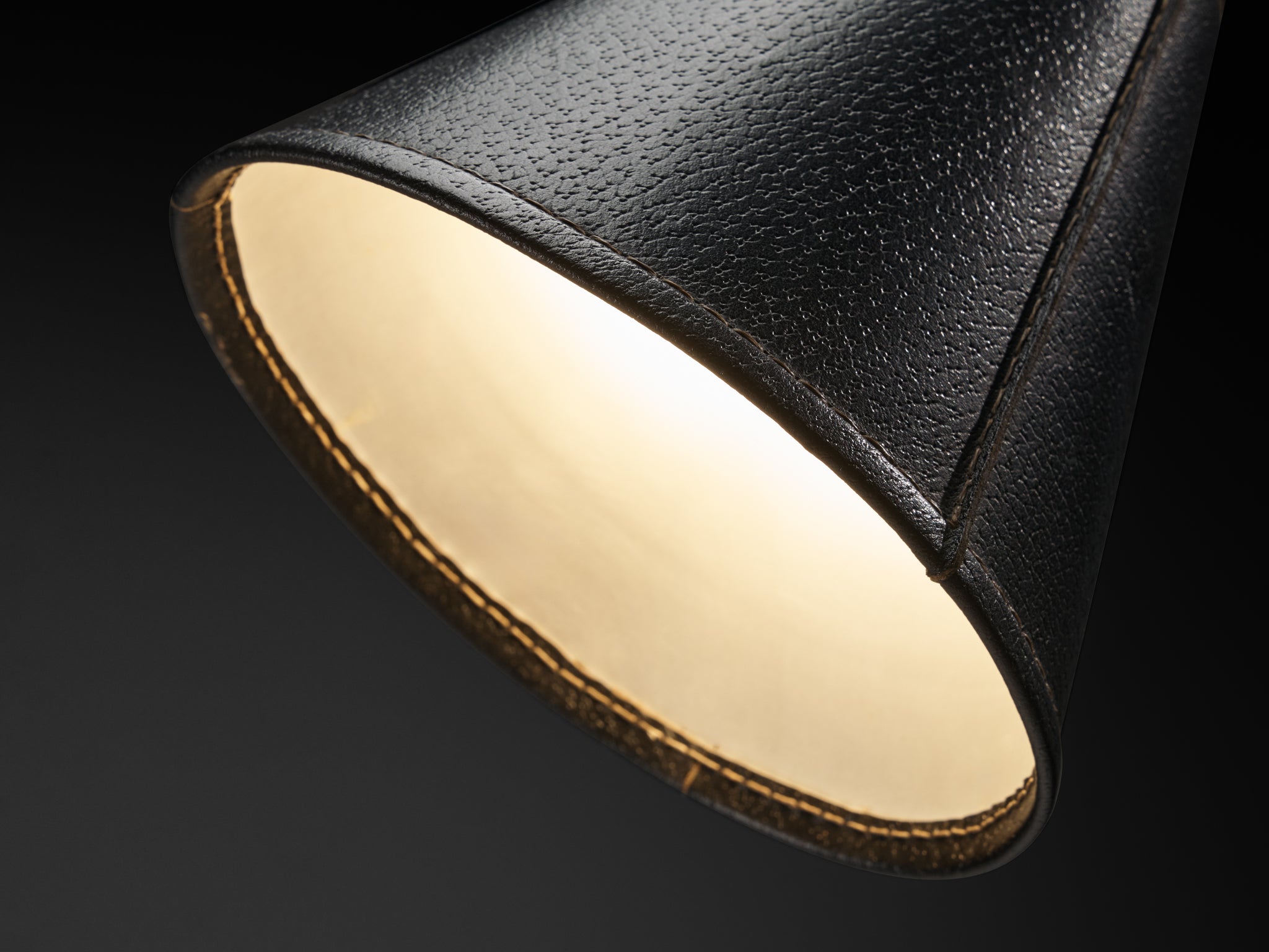 Valentí Spanish Floor Lamp in Black Stitched Saddle Leather Lighting Morentz